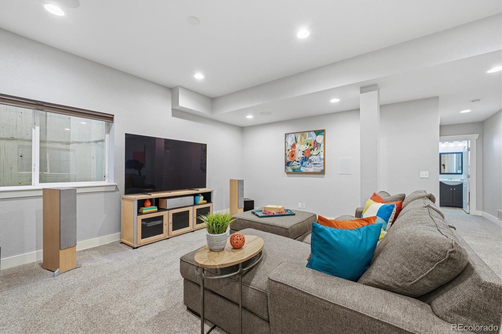 MLS Image #29 for 8026 e 35th avenue,denver, Colorado