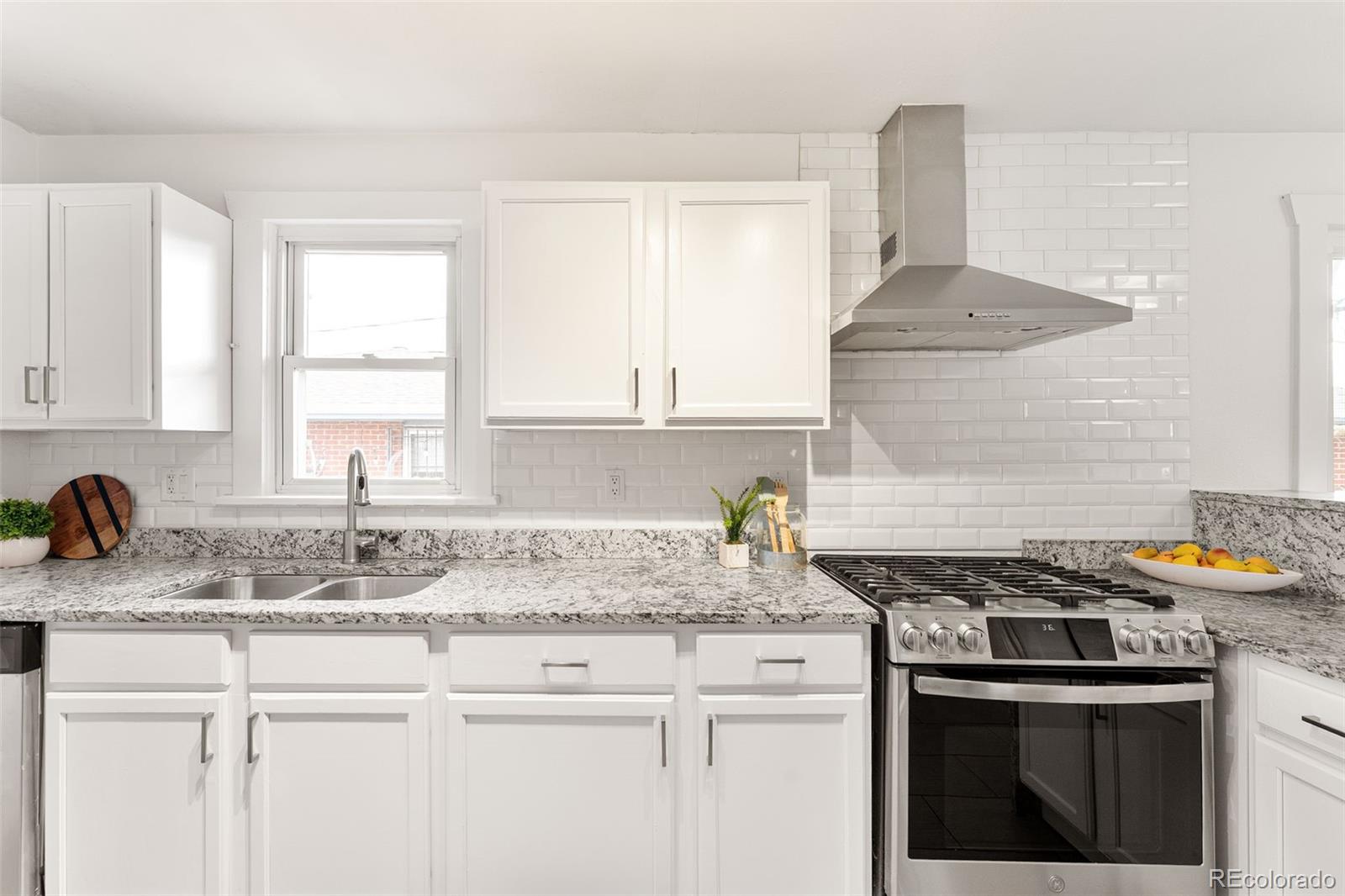 MLS Image #14 for 4338  raritan street,denver, Colorado