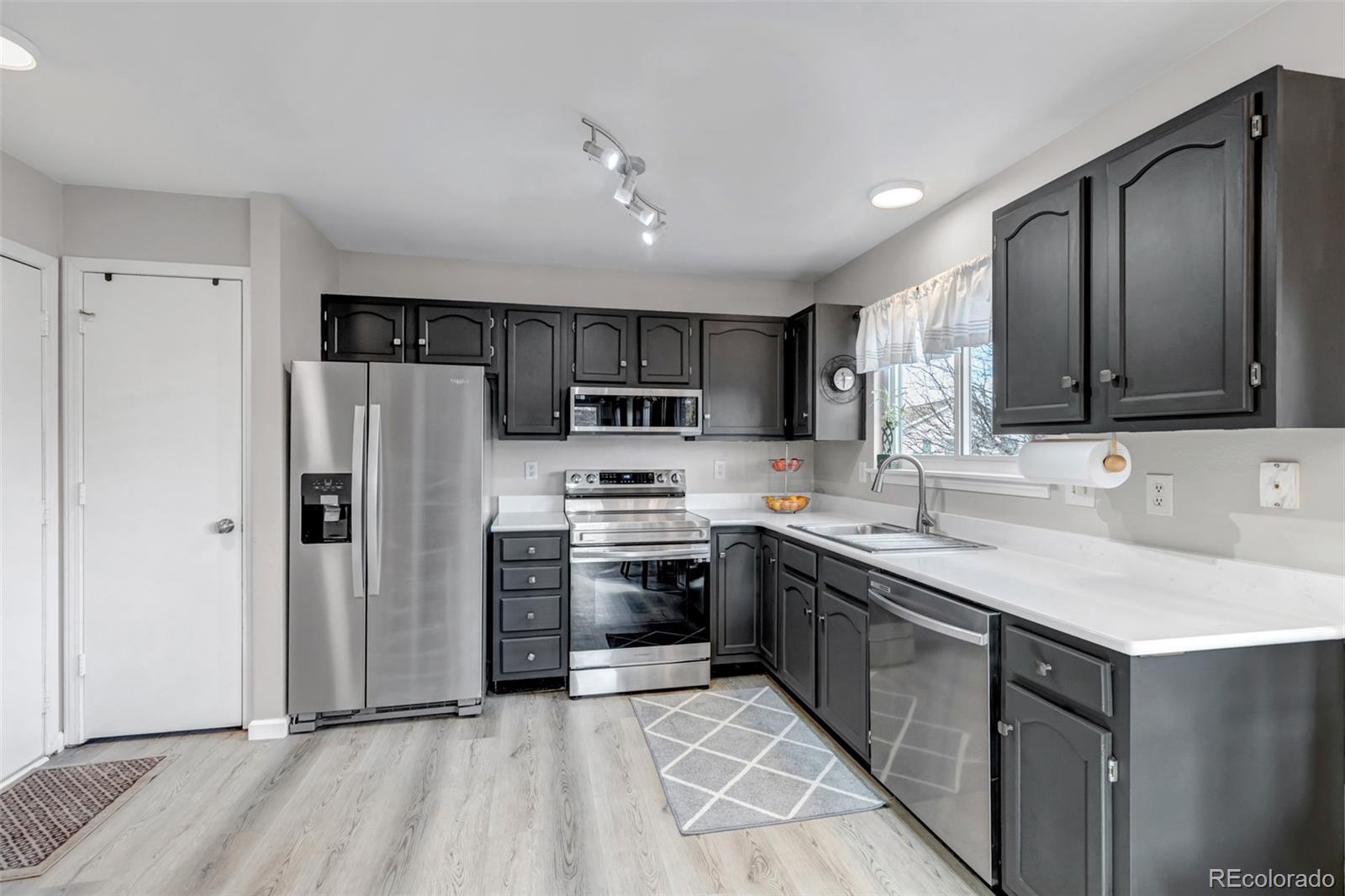 MLS Image #5 for 710  howe court,castle rock, Colorado