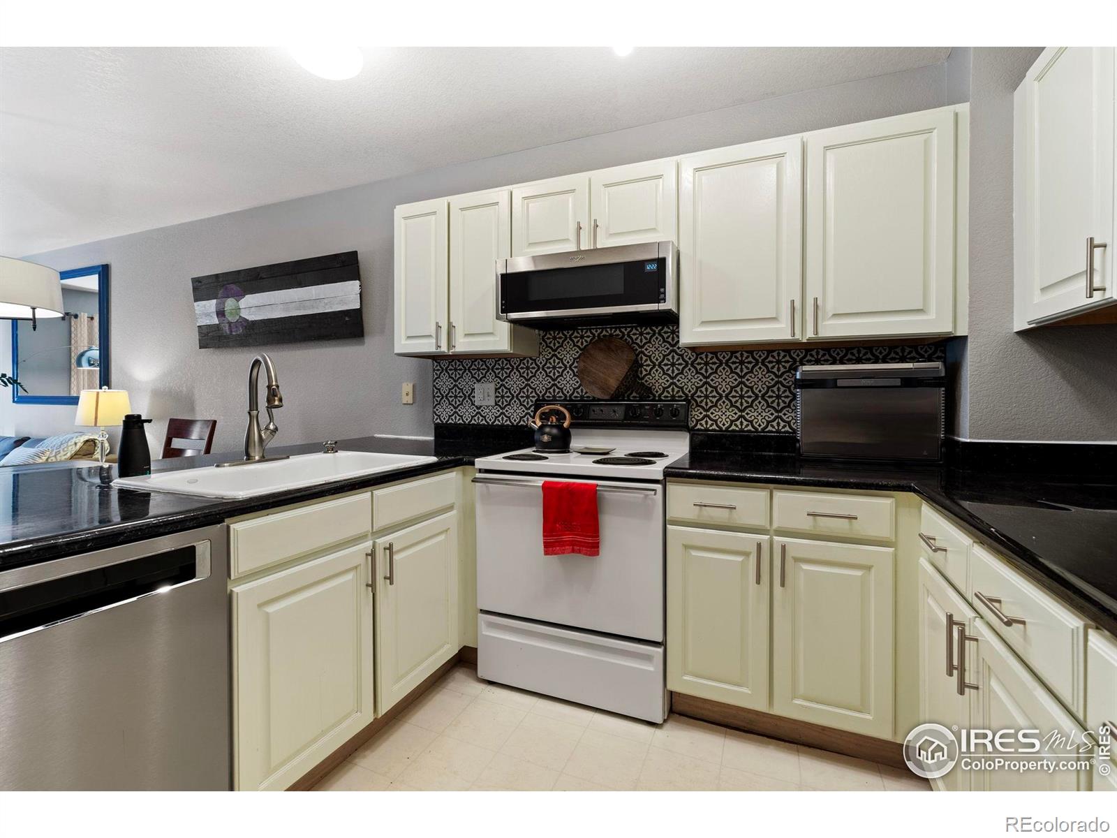 MLS Image #7 for 1080  artemis circle,lafayette, Colorado