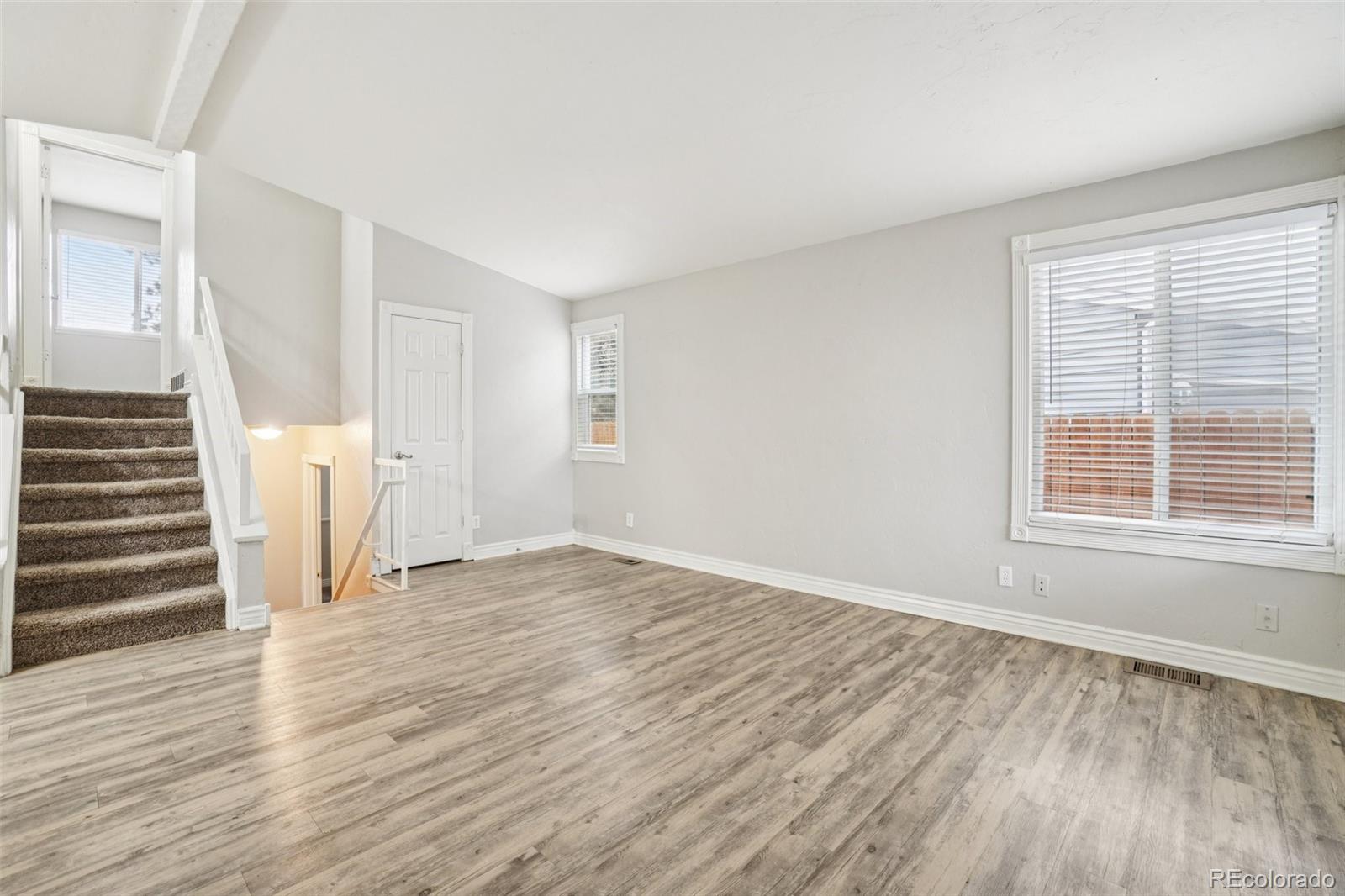 MLS Image #3 for 17154 e wagon trail parkway,aurora, Colorado