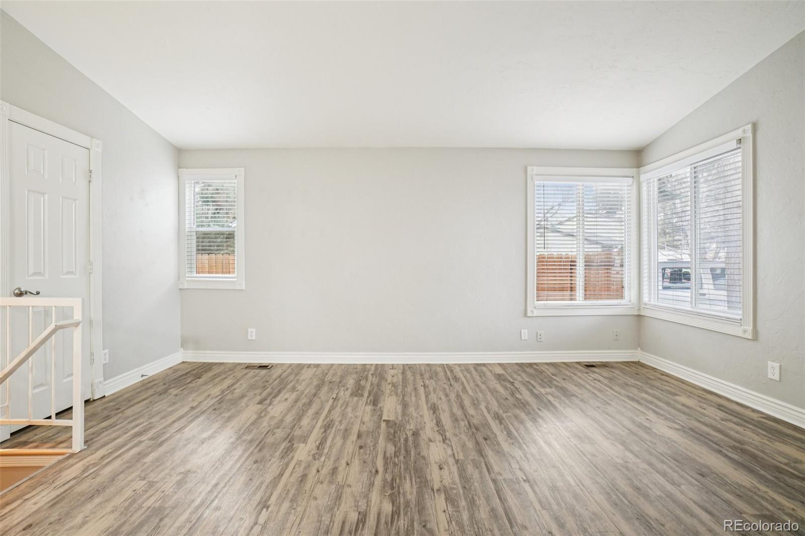MLS Image #4 for 17154 e wagon trail parkway,aurora, Colorado