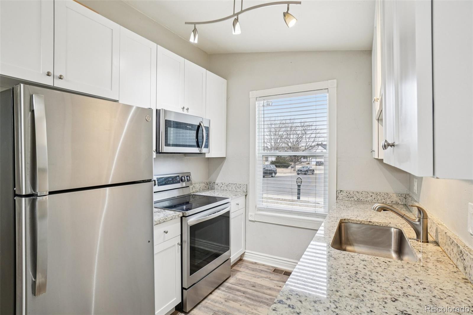 MLS Image #9 for 17154 e wagon trail parkway,aurora, Colorado