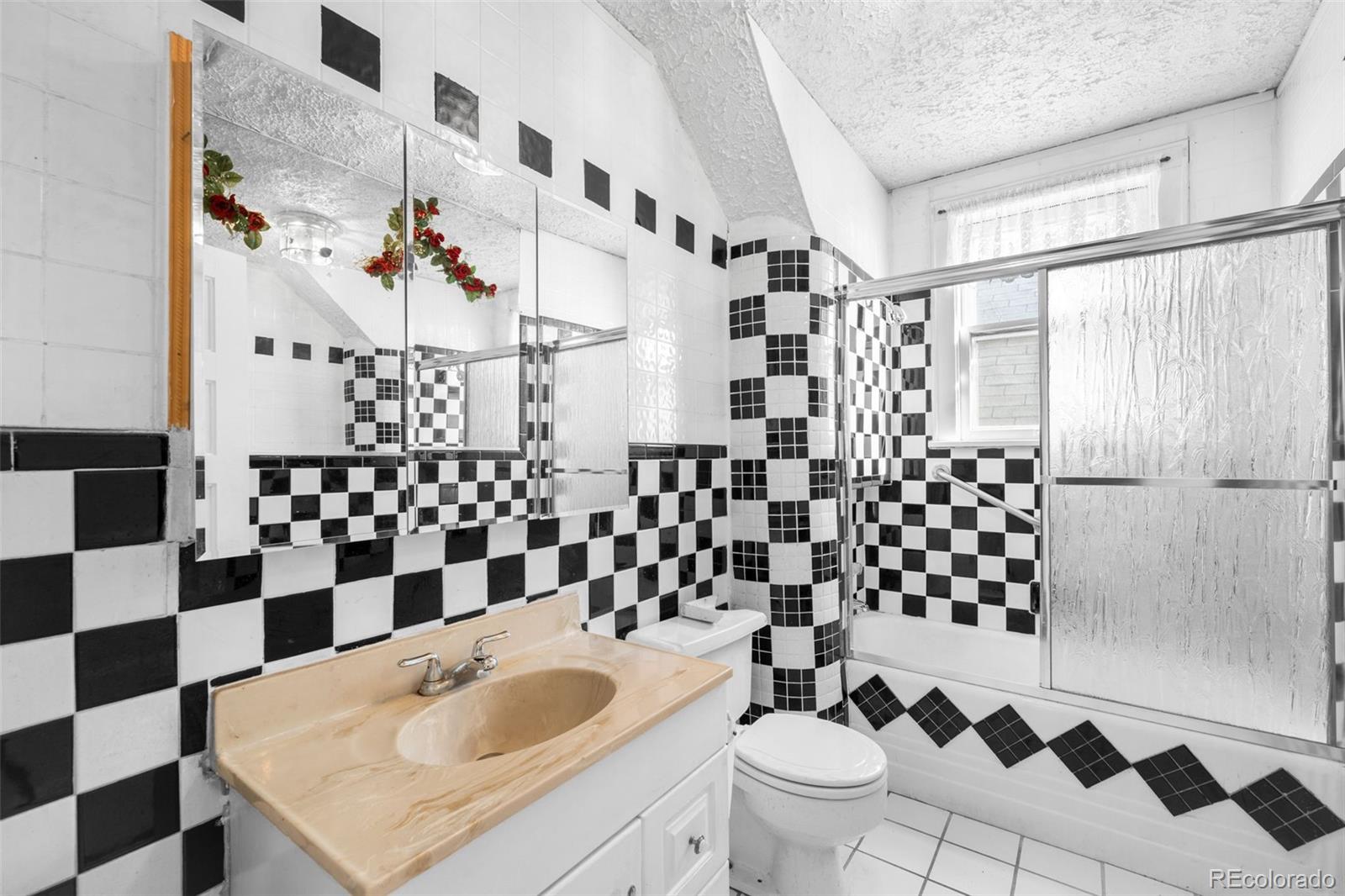 MLS Image #14 for 405 e 1st avenue,denver, Colorado
