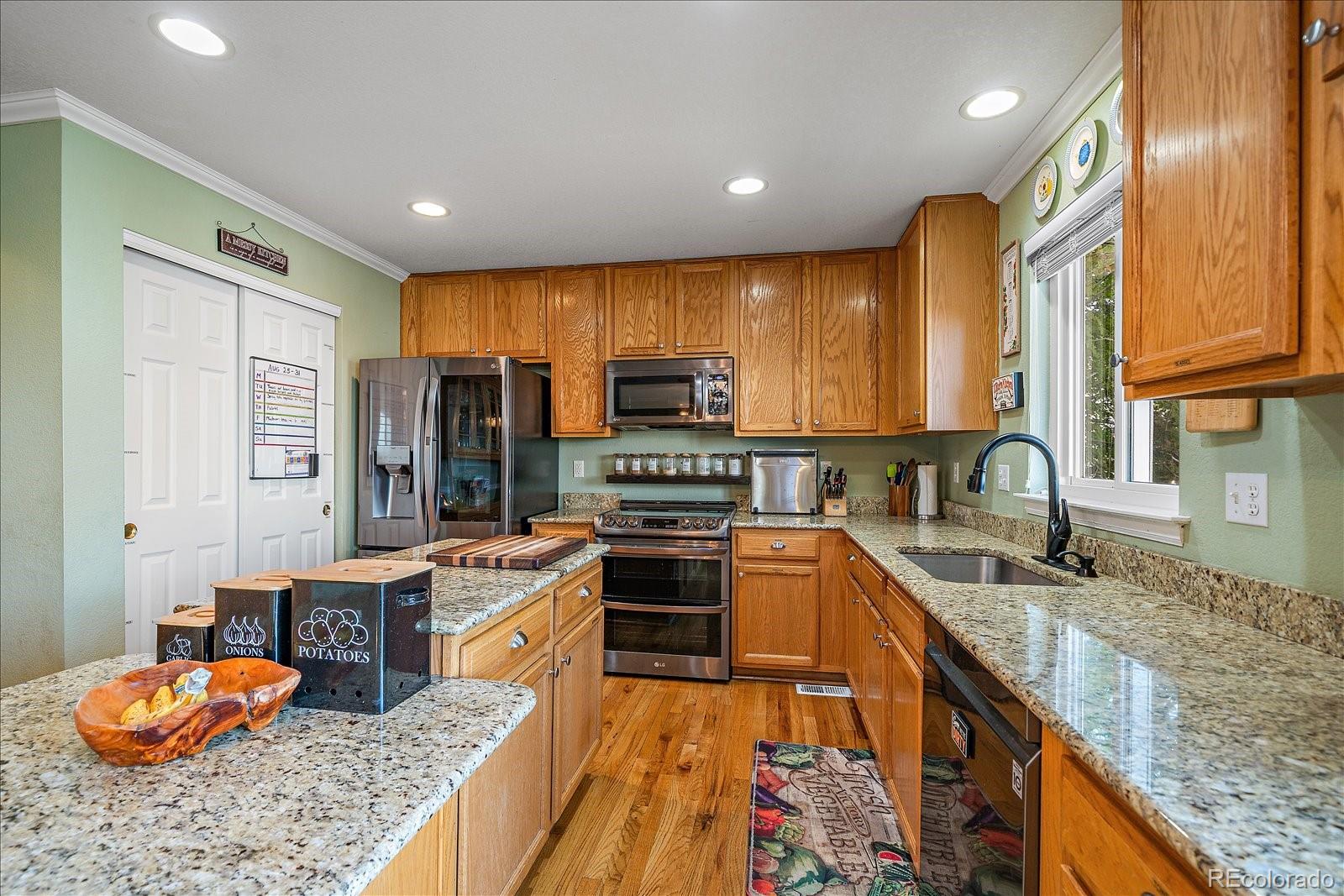 MLS Image #11 for 22379 e dorado avenue,aurora, Colorado