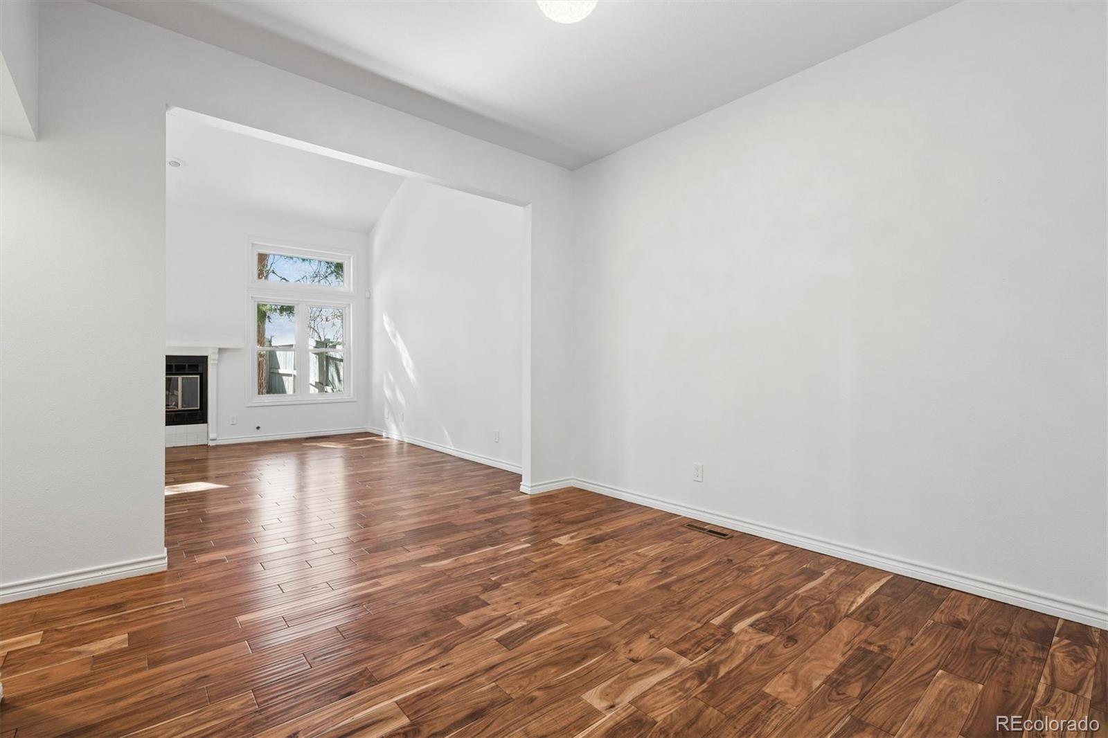 MLS Image #11 for 1655 s syracuse street,denver, Colorado