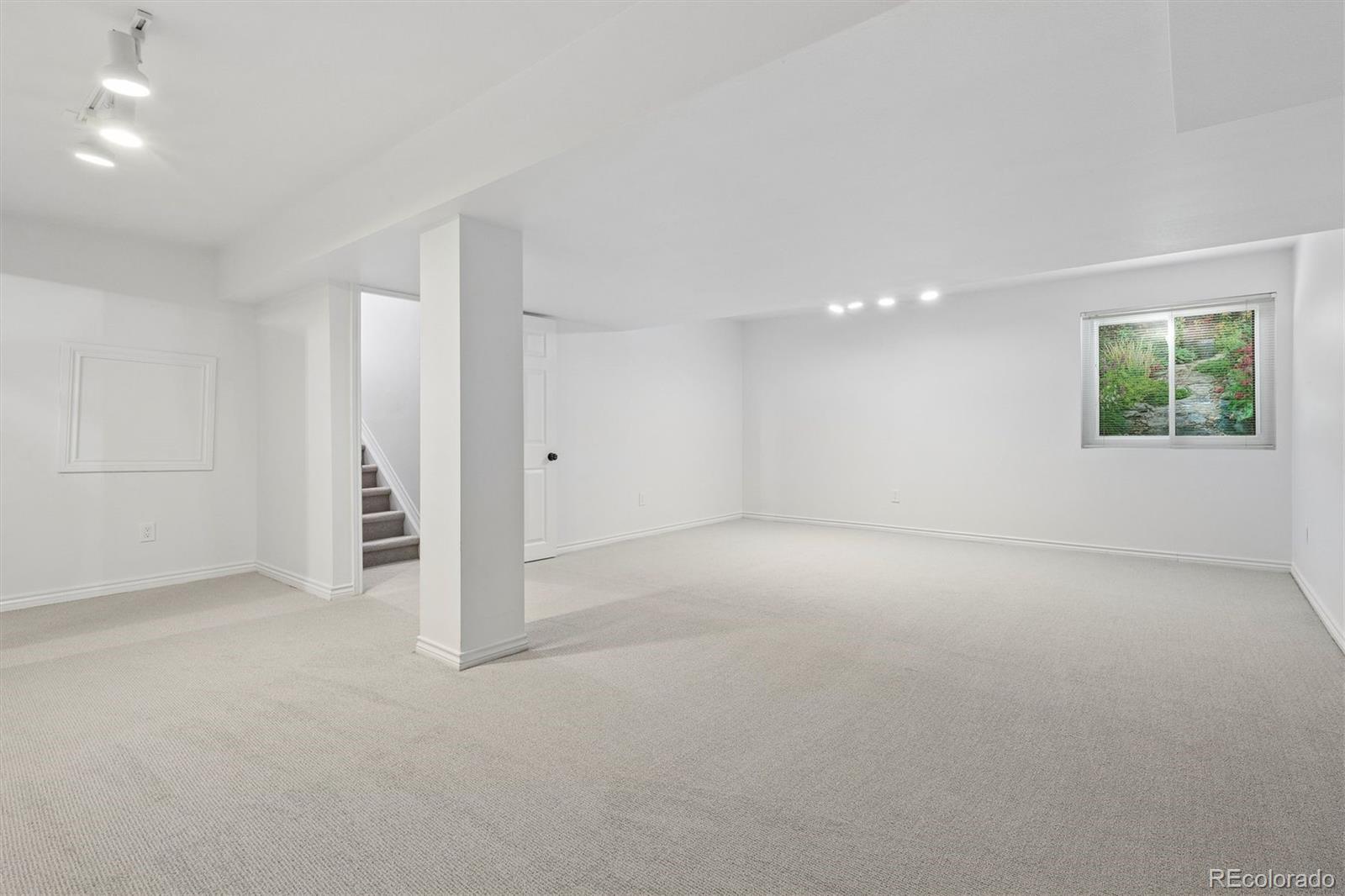 MLS Image #27 for 1655 s syracuse street,denver, Colorado