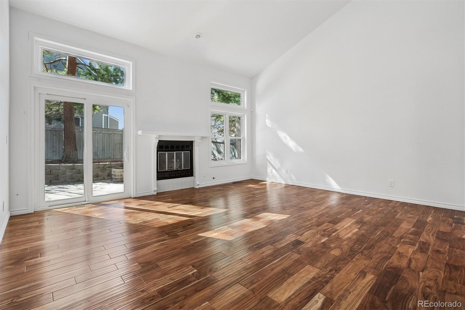 MLS Image #4 for 1655 s syracuse street,denver, Colorado