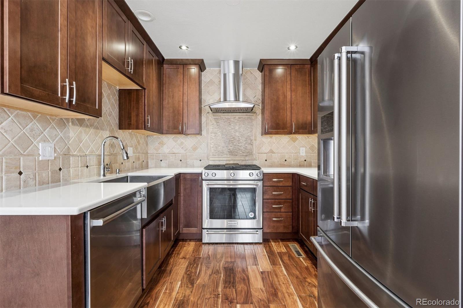 MLS Image #7 for 1655 s syracuse street,denver, Colorado