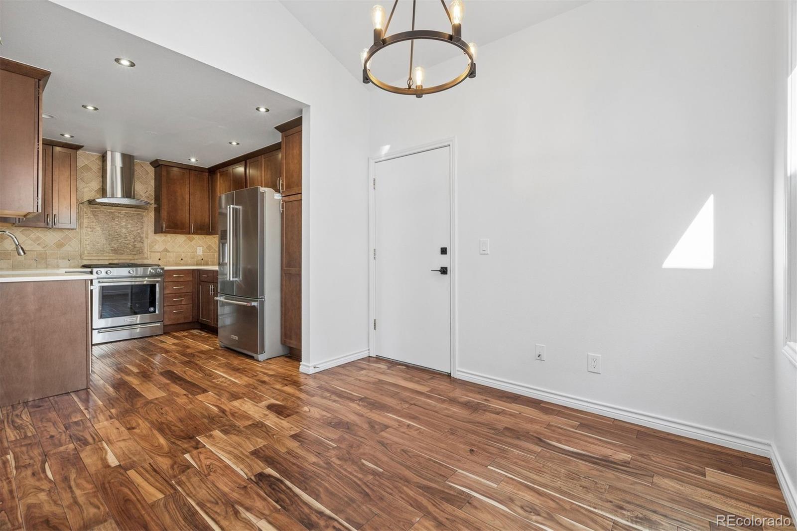 MLS Image #9 for 1655 s syracuse street,denver, Colorado