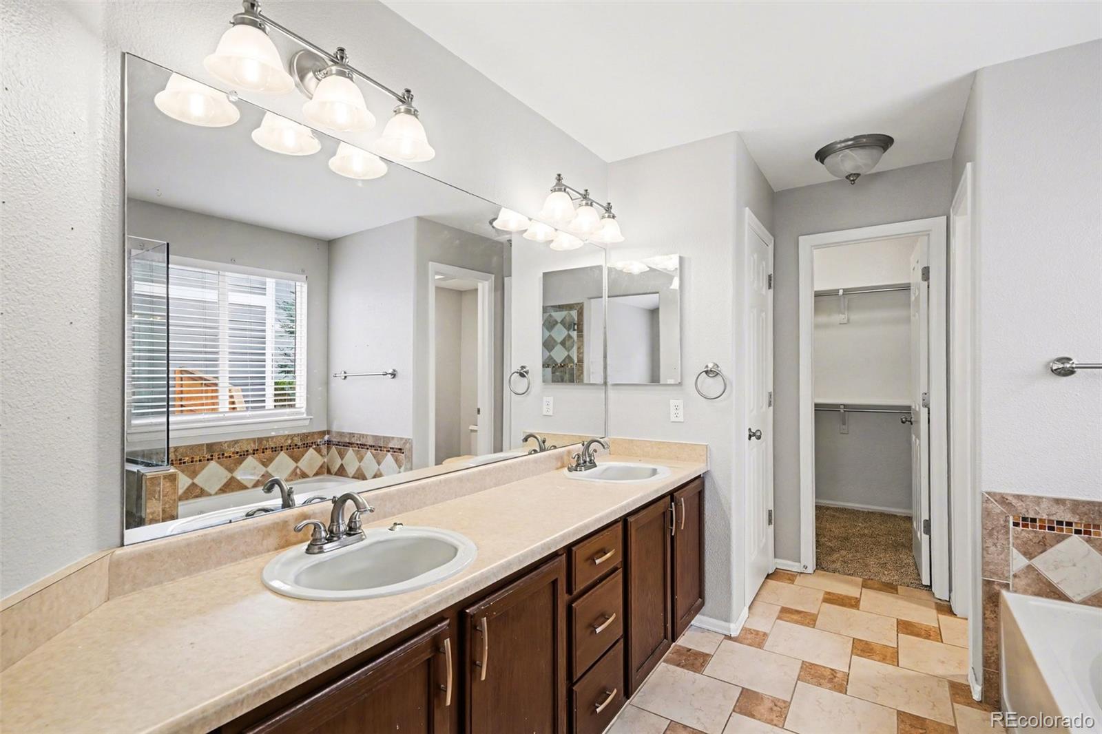 MLS Image #22 for 9776  westbury way,highlands ranch, Colorado