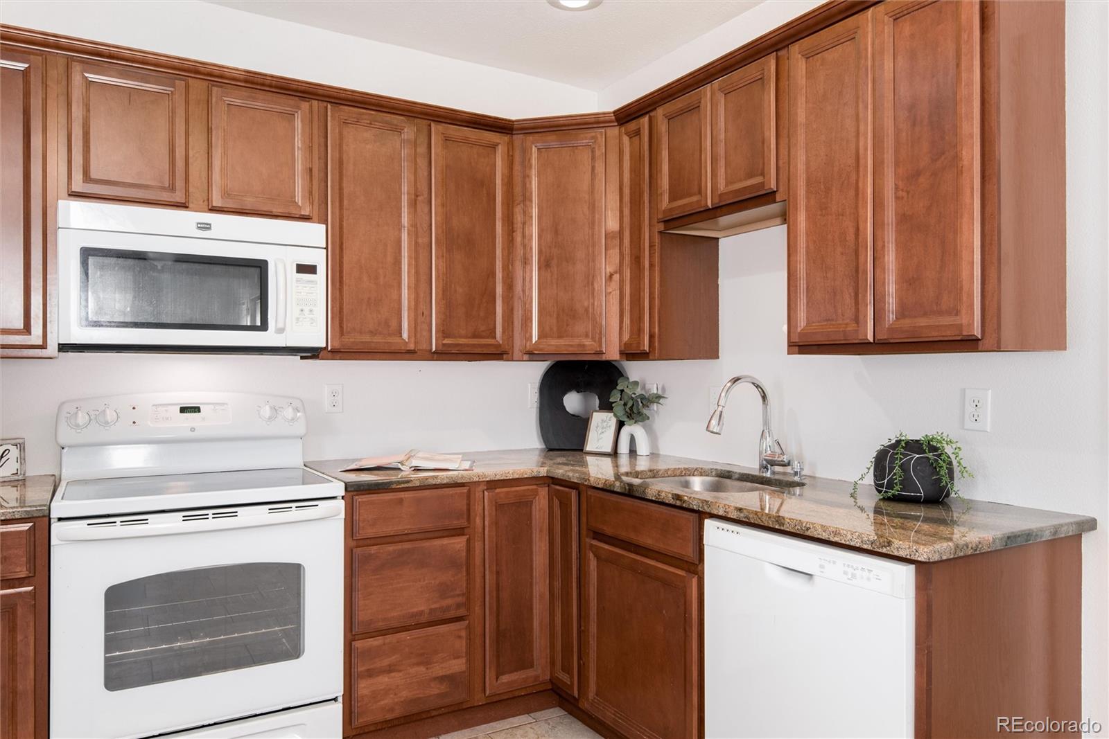 MLS Image #14 for 3818 w 14th avenue,denver, Colorado