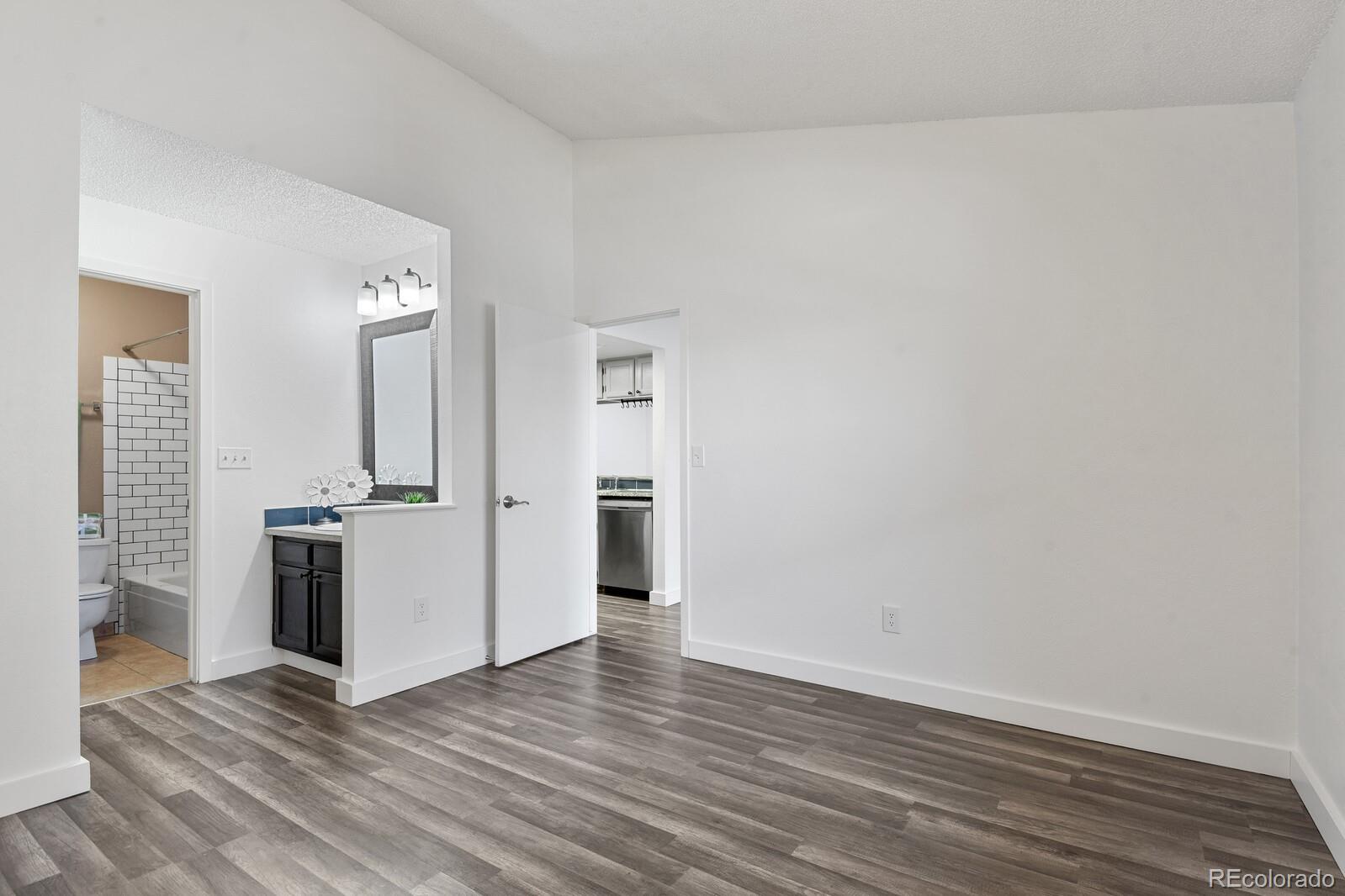 MLS Image #8 for 8378 s upham way,littleton, Colorado