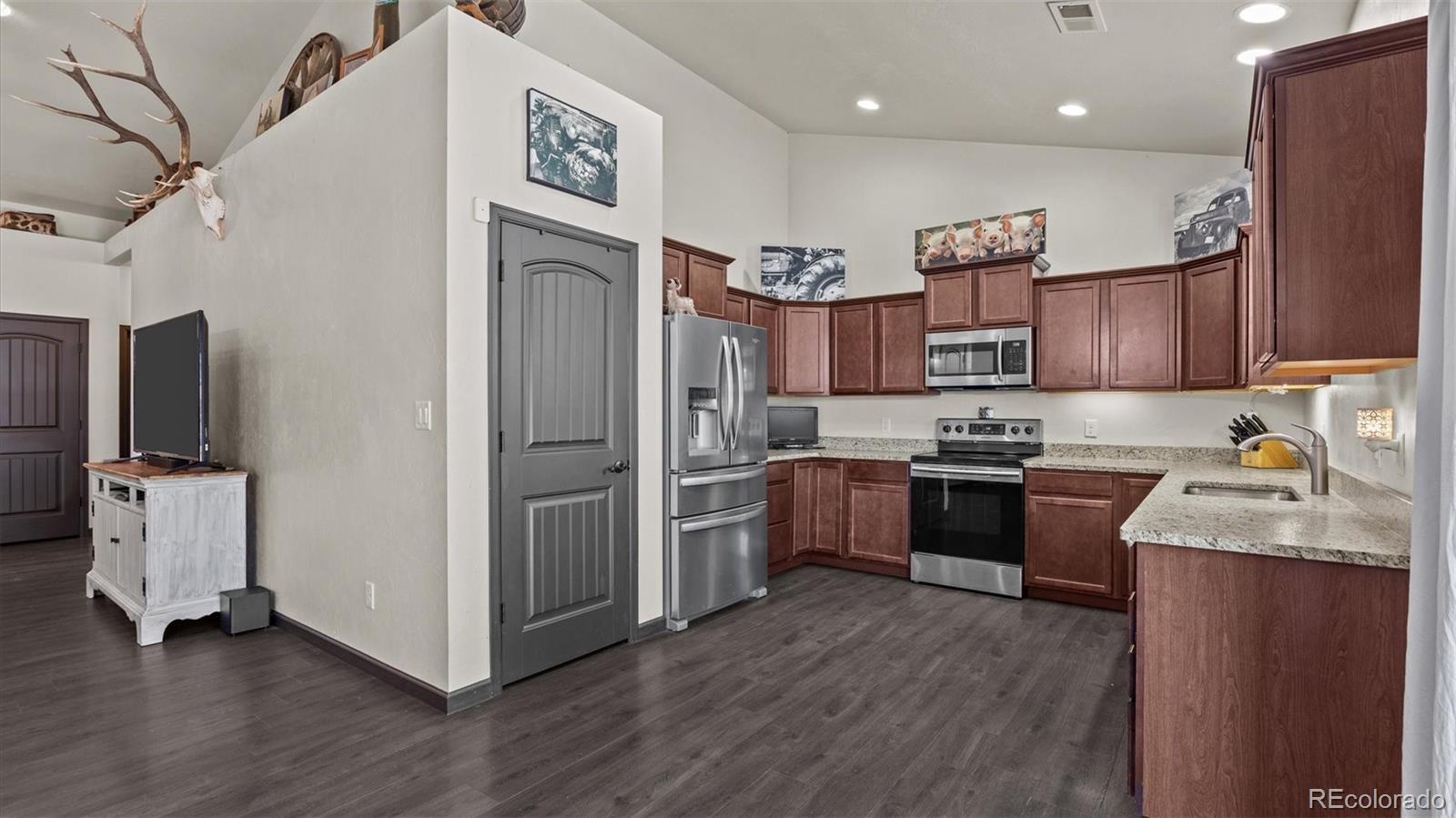 MLS Image #9 for 556  32 5/8 road,clifton, Colorado