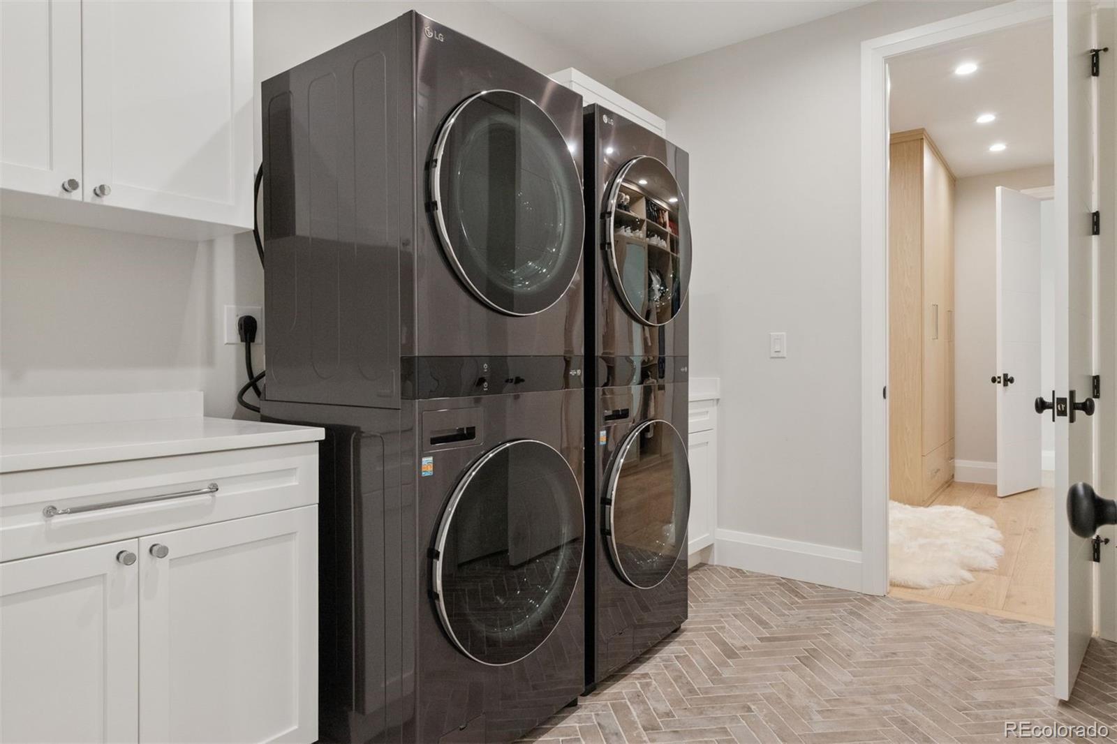 MLS Image #24 for 35 s elm street,denver, Colorado