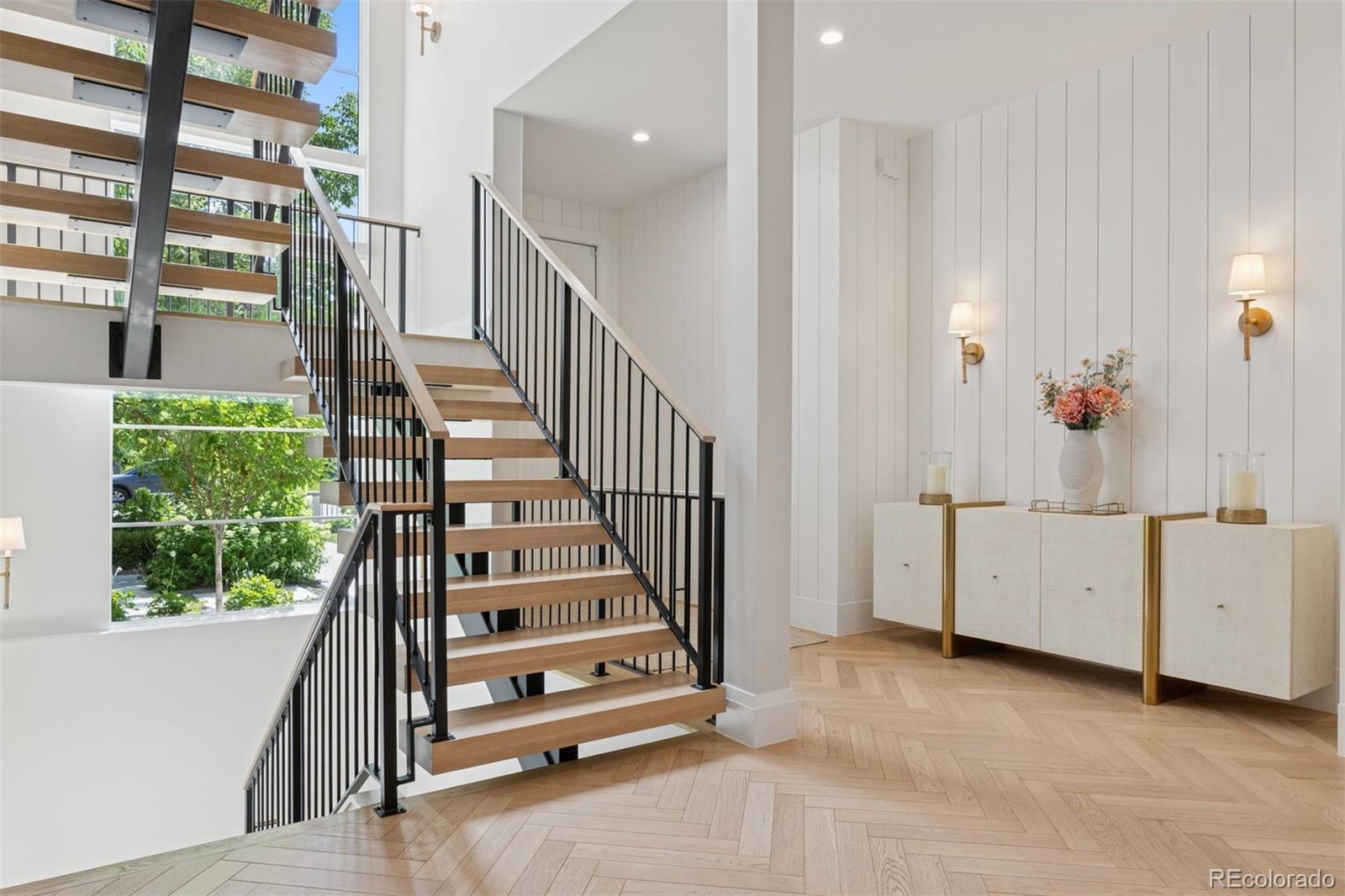MLS Image #29 for 35 s elm street,denver, Colorado