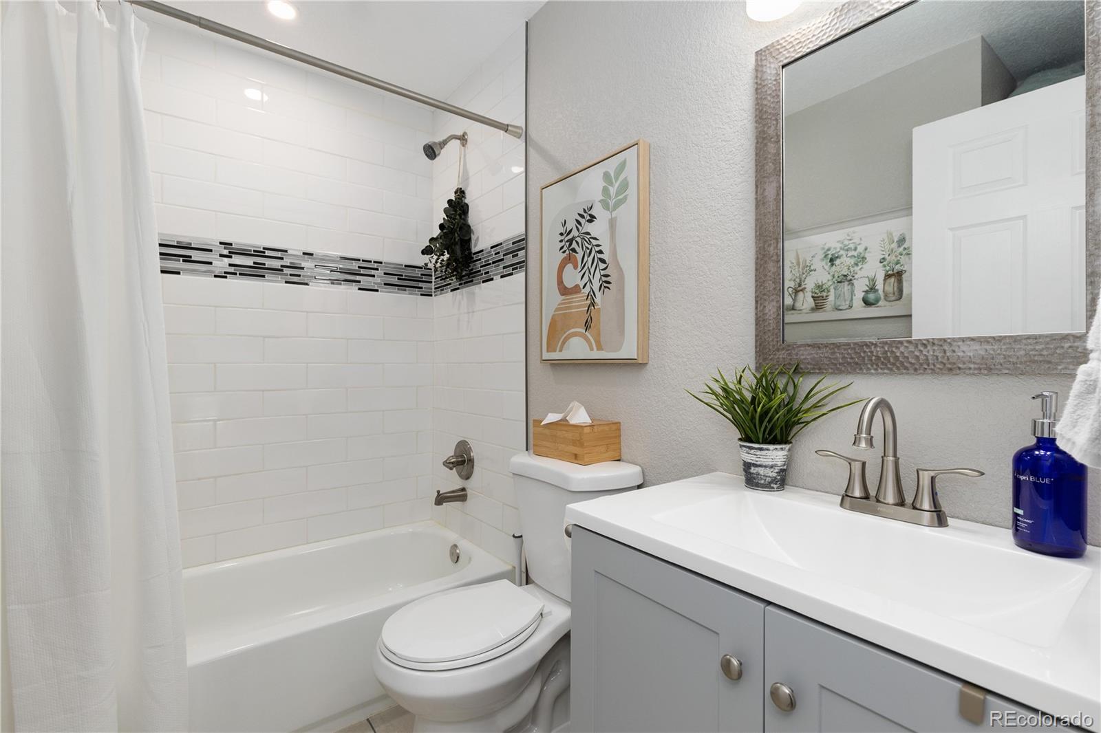 MLS Image #10 for 11368  forest drive,thornton, Colorado
