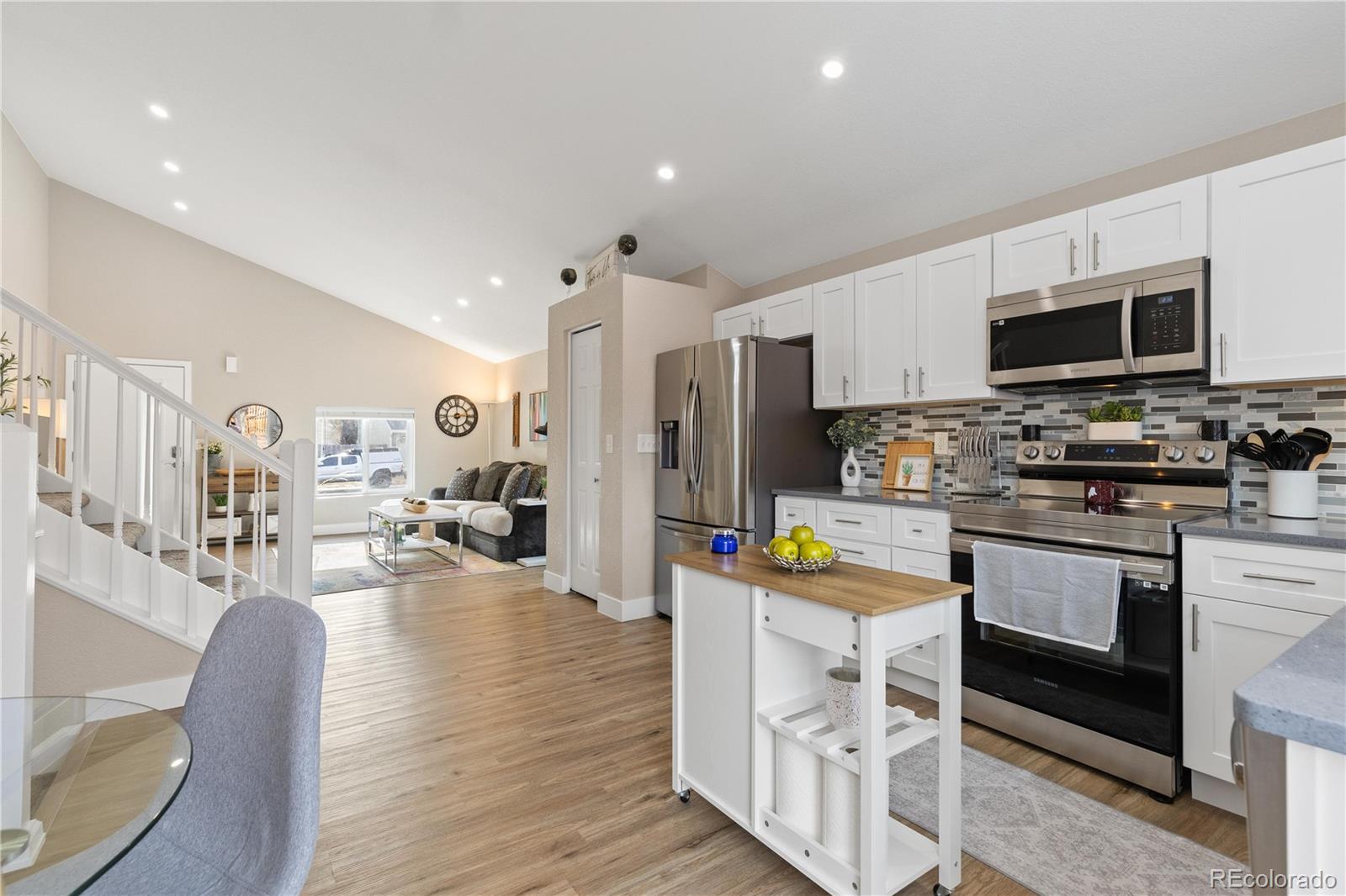 MLS Image #7 for 11368  forest drive,thornton, Colorado