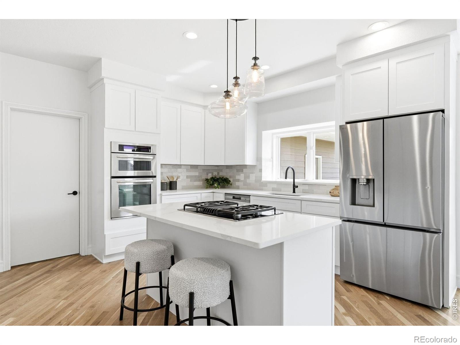 MLS Image #3 for 2527  columbine circle,lafayette, Colorado