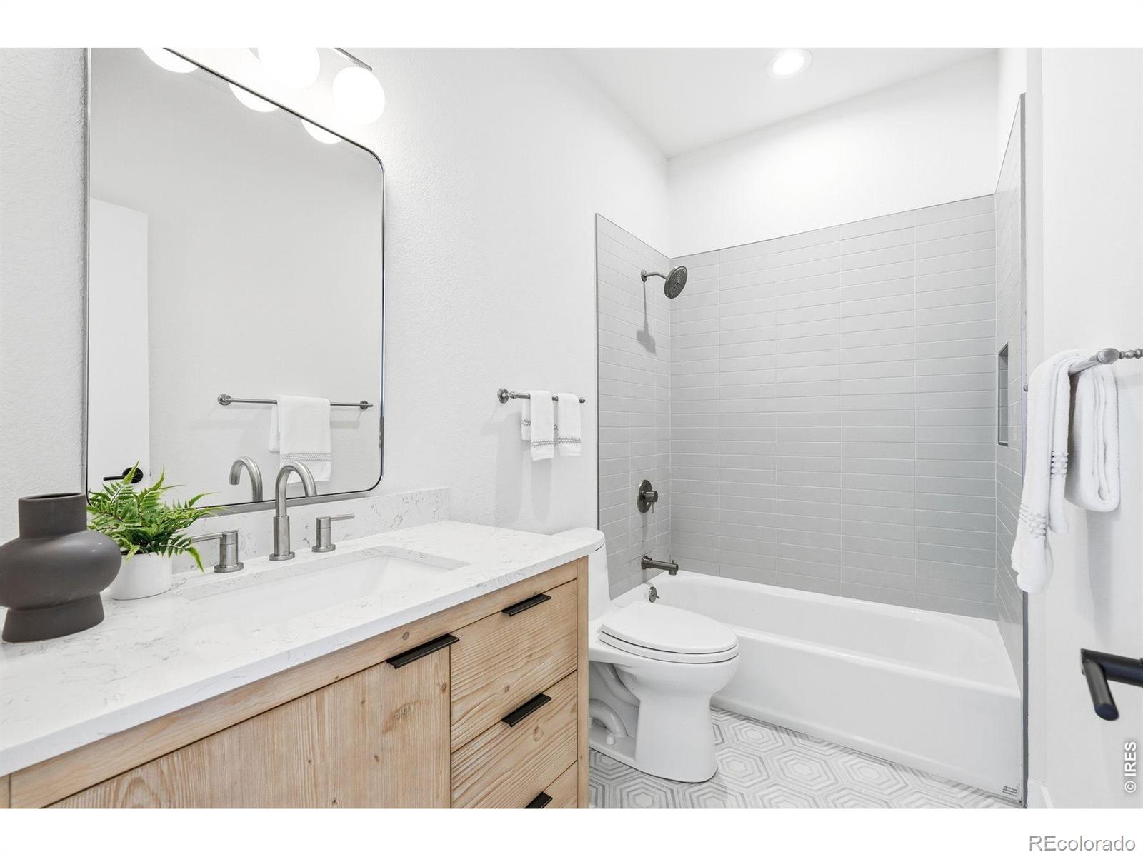 MLS Image #31 for 2527  columbine circle,lafayette, Colorado