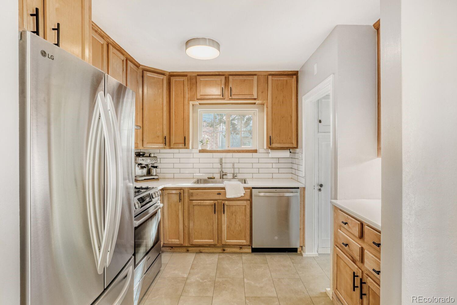 MLS Image #12 for 737  glencoe street,denver, Colorado
