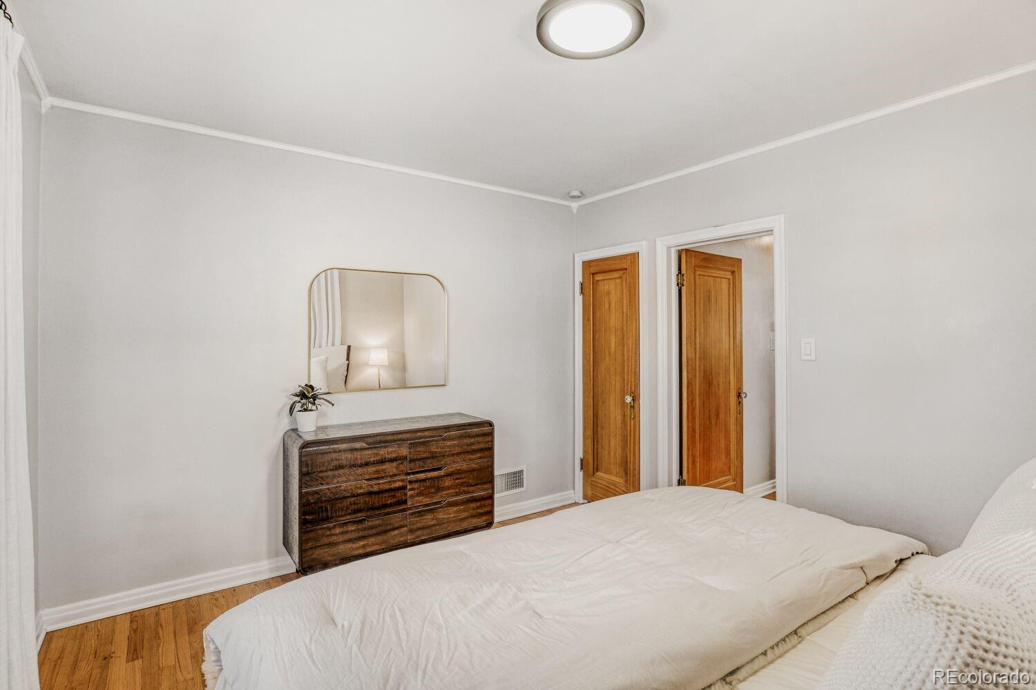 MLS Image #15 for 737  glencoe street,denver, Colorado