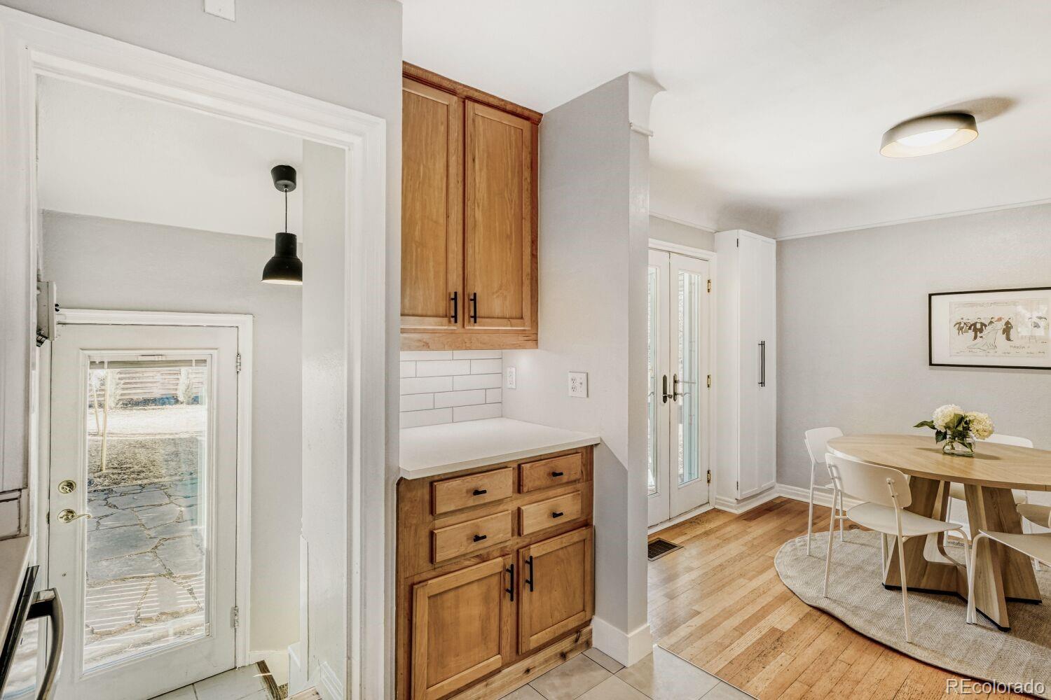 MLS Image #4 for 737  glencoe street,denver, Colorado