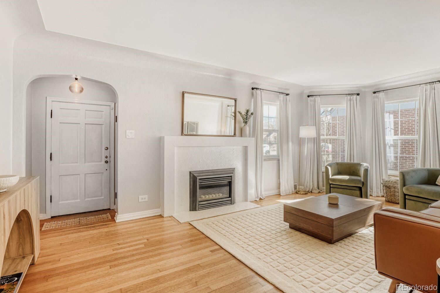 MLS Image #5 for 737  glencoe street,denver, Colorado