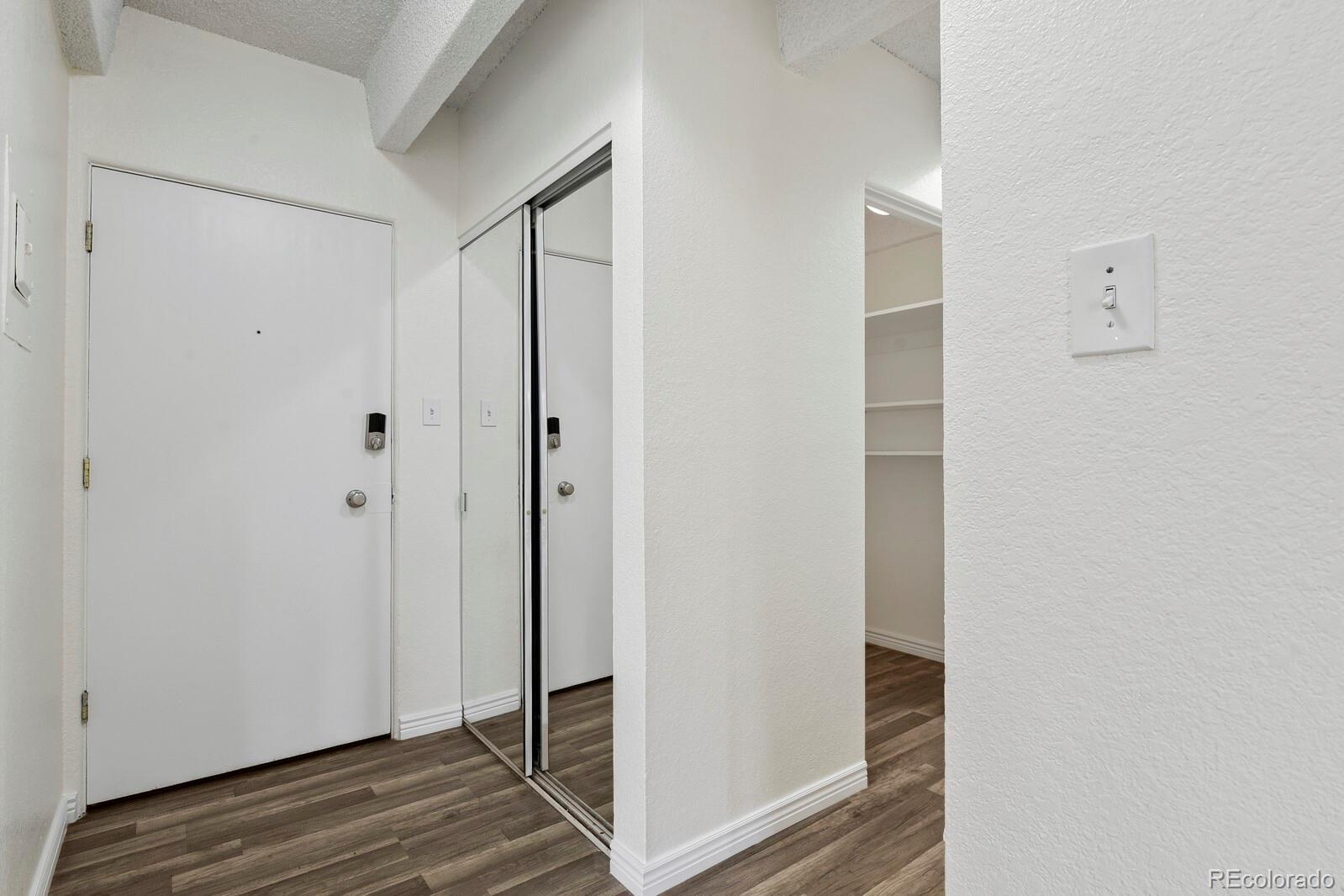 MLS Image #11 for 100 s clarkson street 202,denver, Colorado