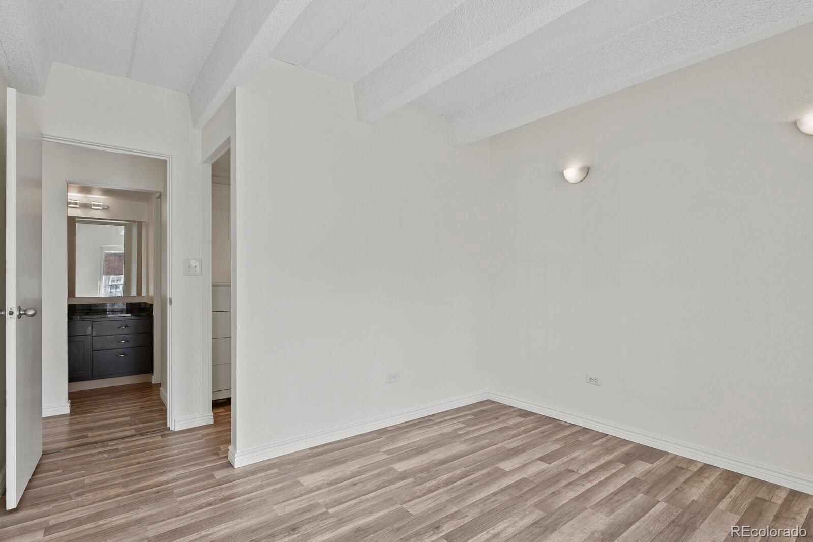 MLS Image #17 for 100 s clarkson street 202,denver, Colorado
