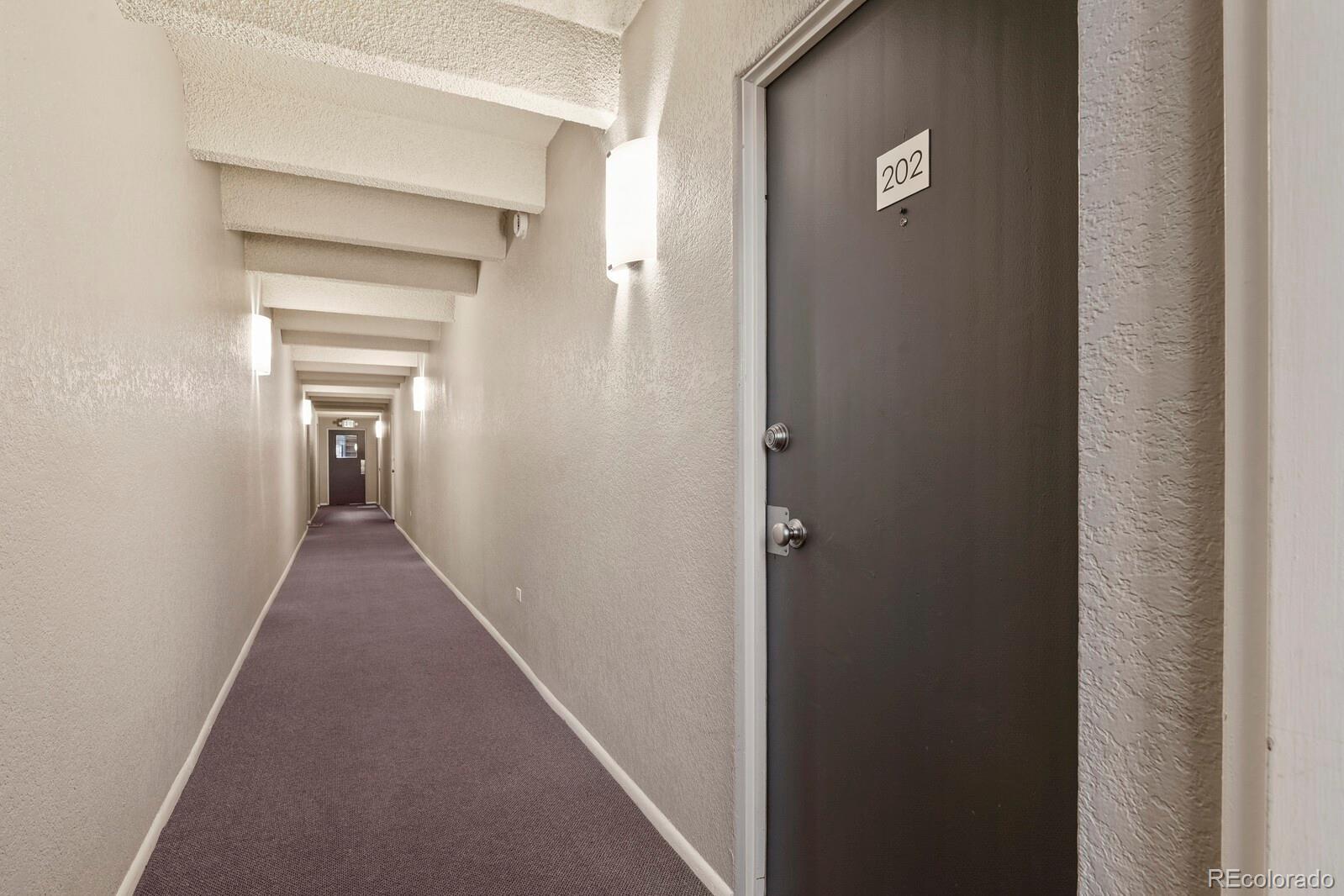 MLS Image #30 for 100 s clarkson street 202,denver, Colorado