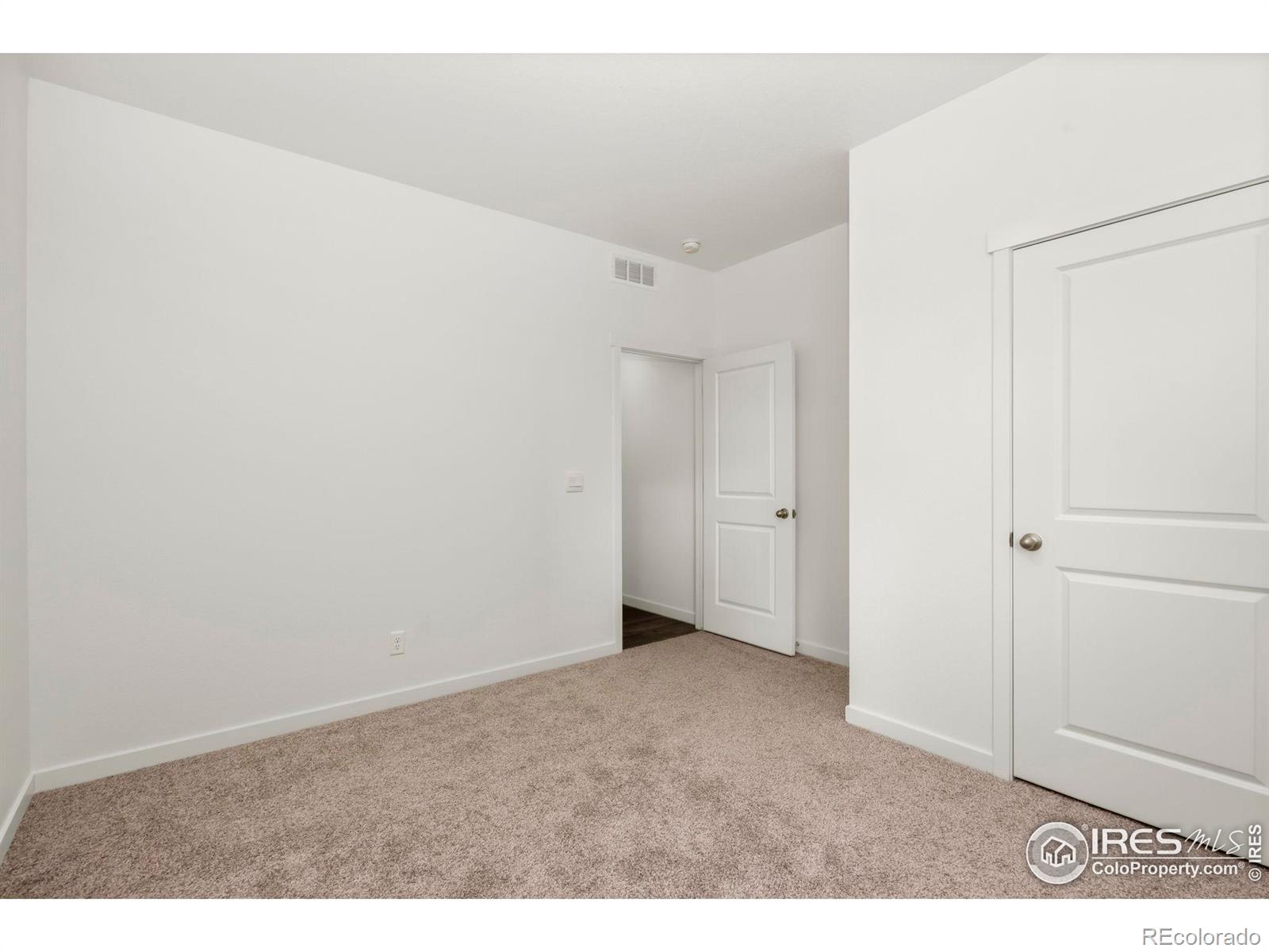 MLS Image #32 for 2585  wren drive,johnstown, Colorado