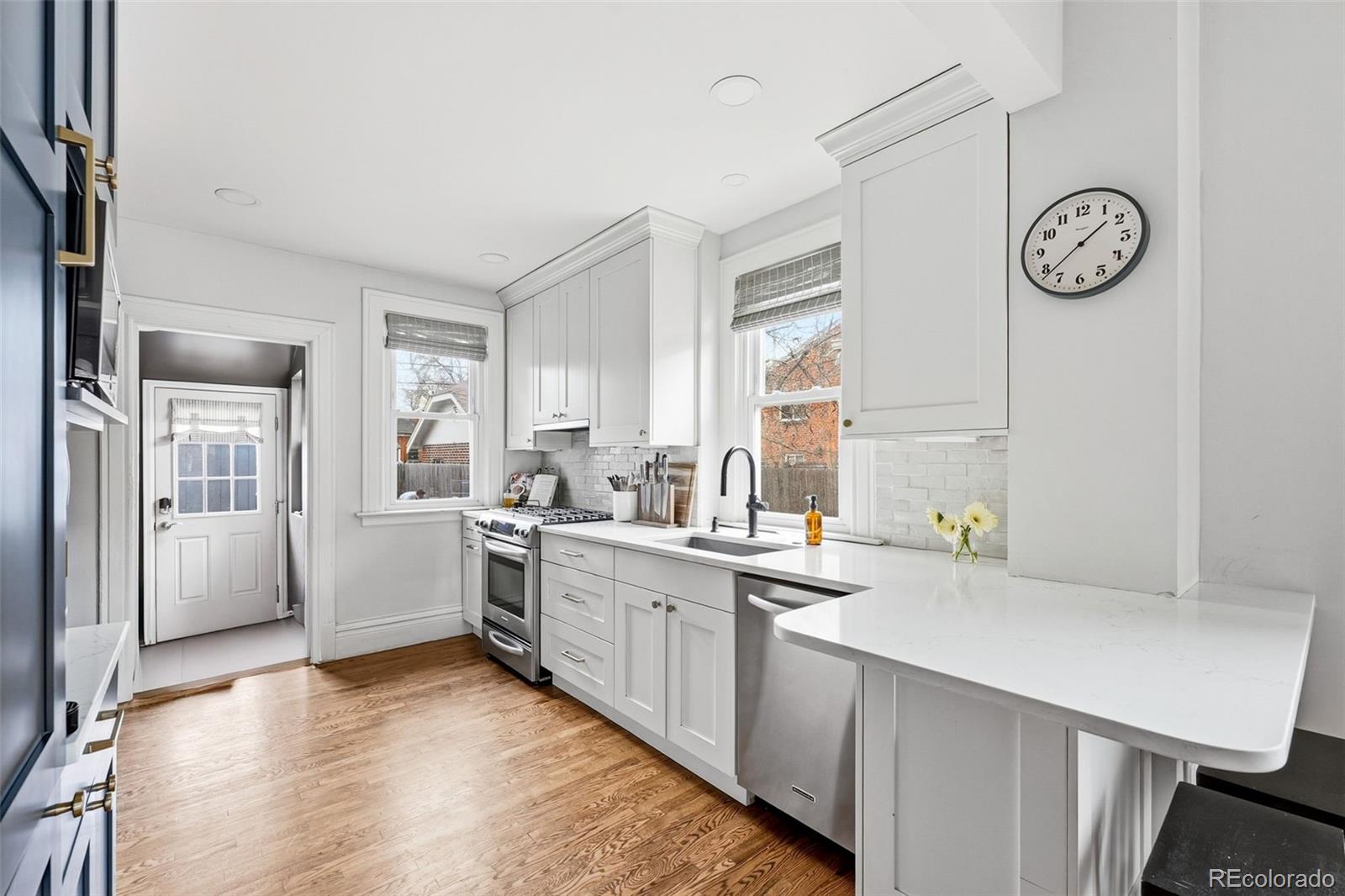MLS Image #11 for 456 s sherman street,denver, Colorado