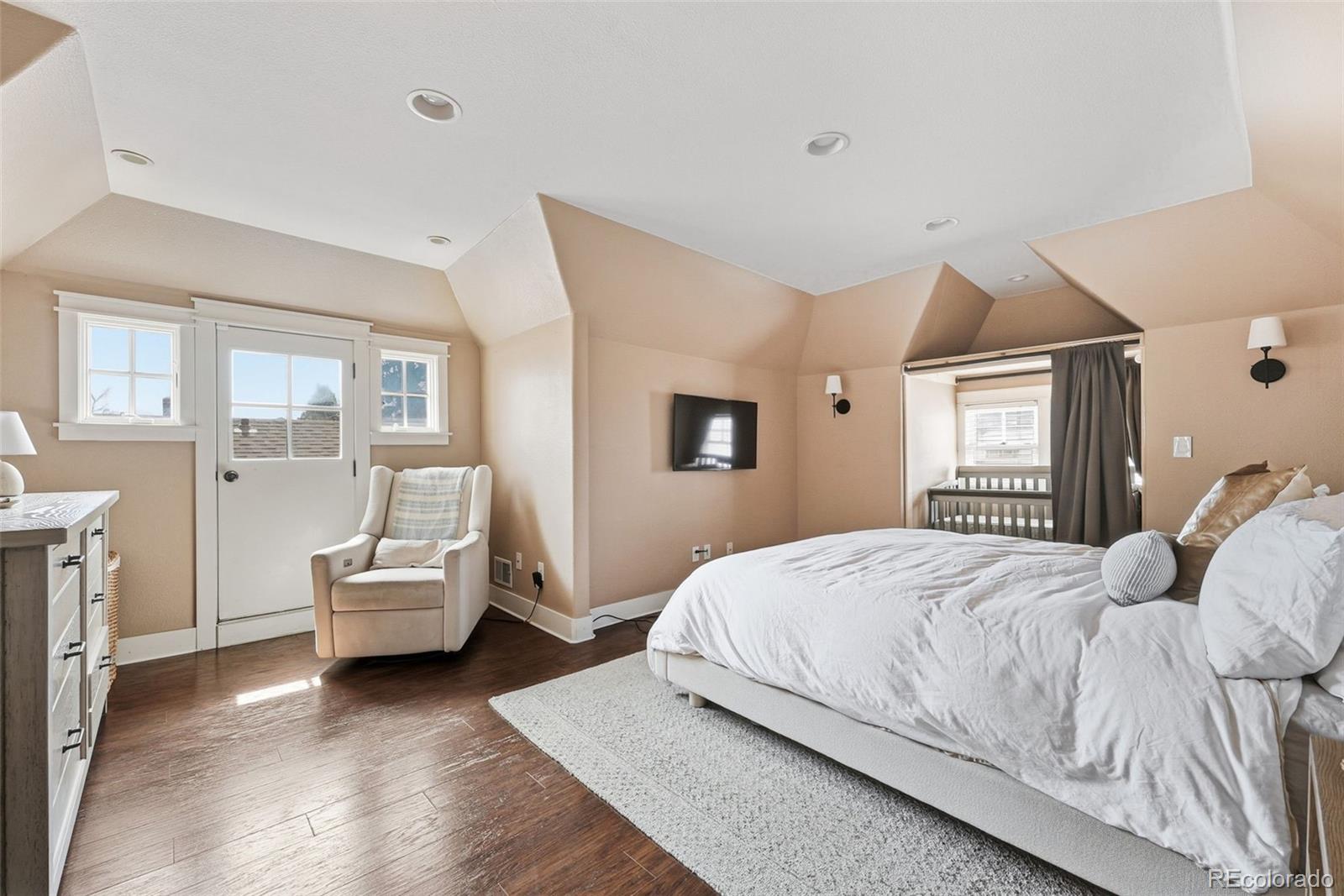 MLS Image #17 for 456 s sherman street,denver, Colorado
