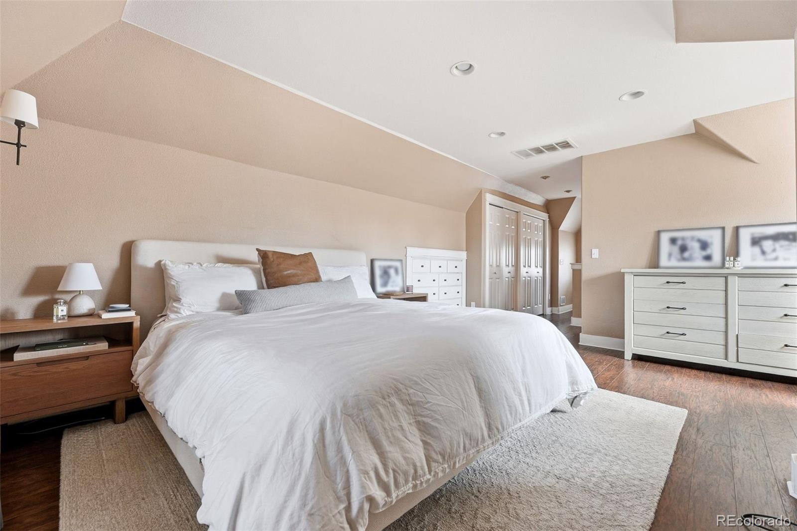 MLS Image #18 for 456 s sherman street,denver, Colorado