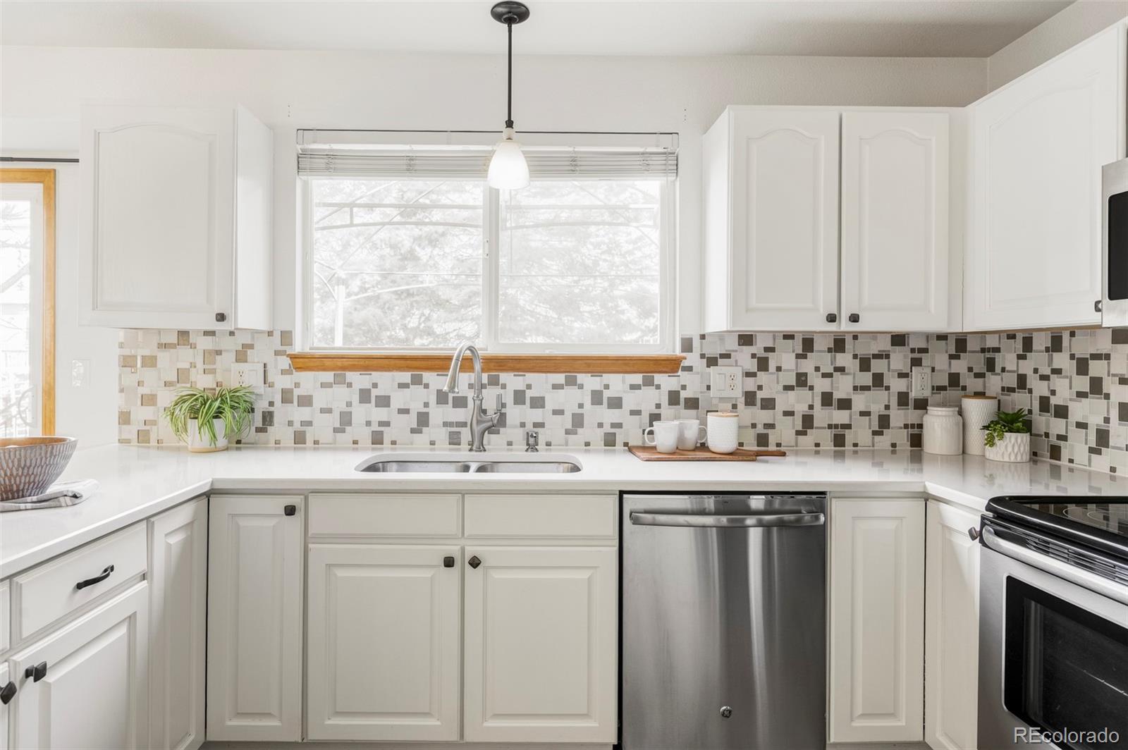 MLS Image #14 for 5528 s valdai street,aurora, Colorado