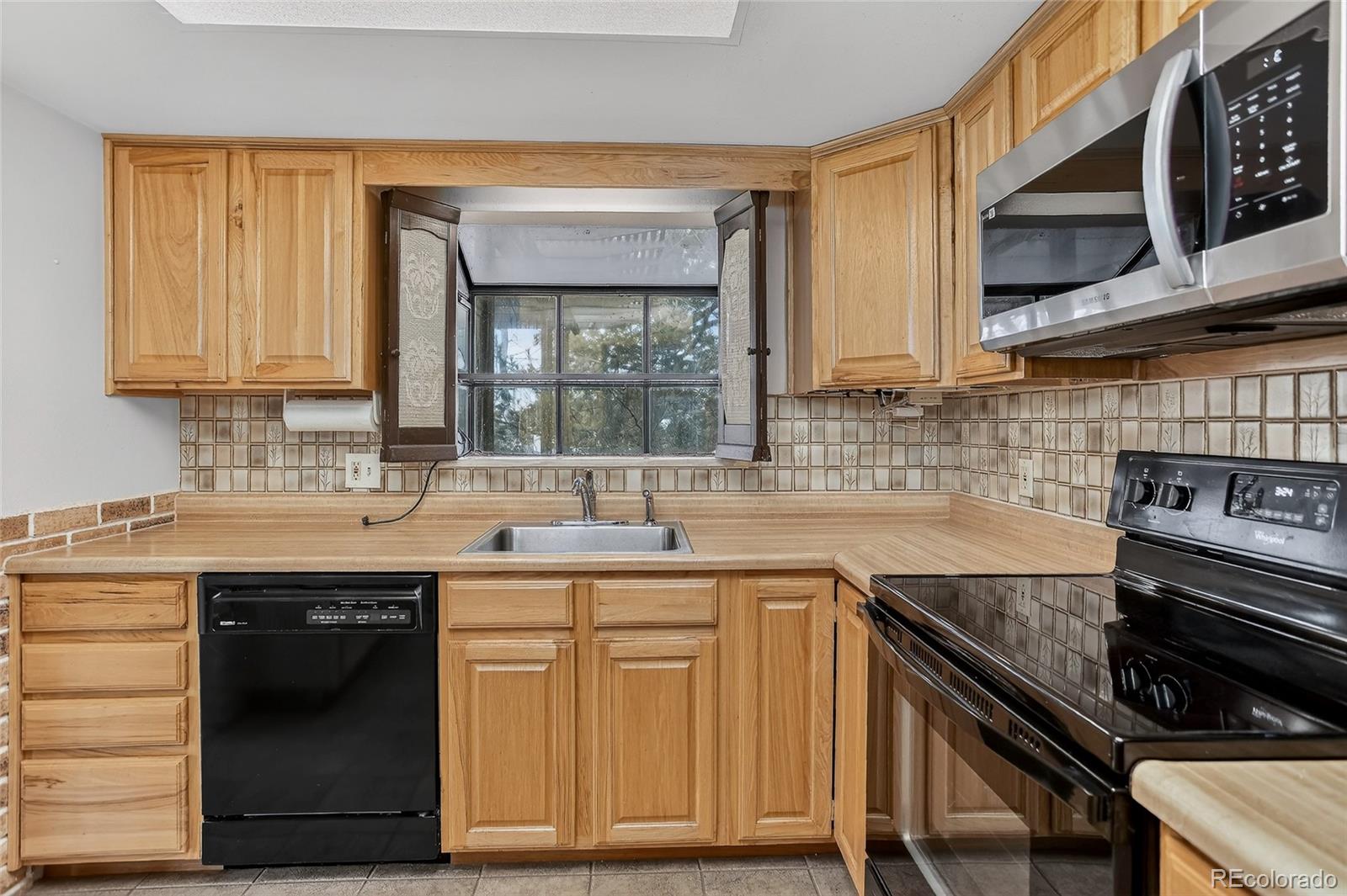 MLS Image #6 for 10576  ura lane,northglenn, Colorado