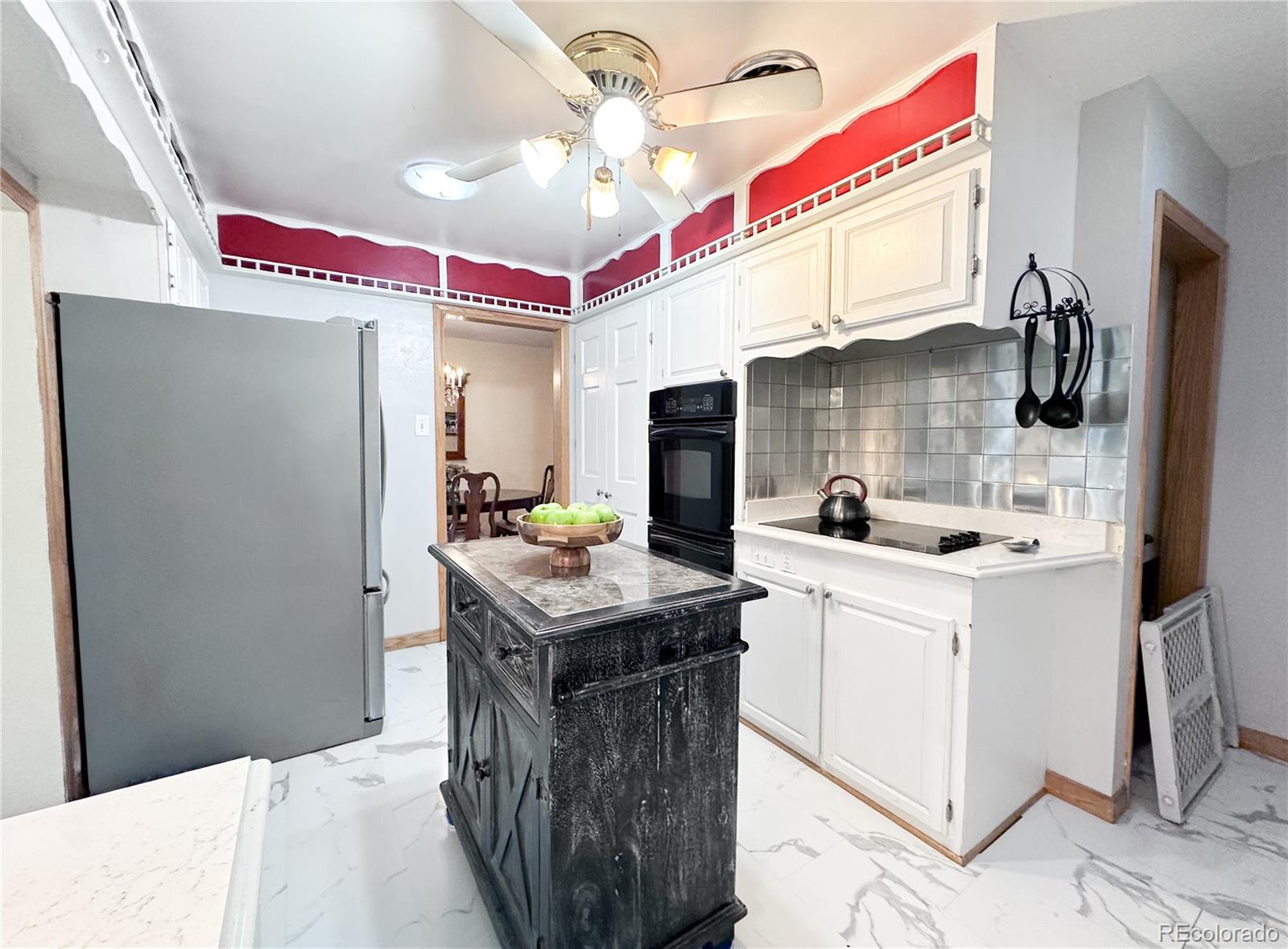 MLS Image #13 for 2906 s stuart street,denver, Colorado