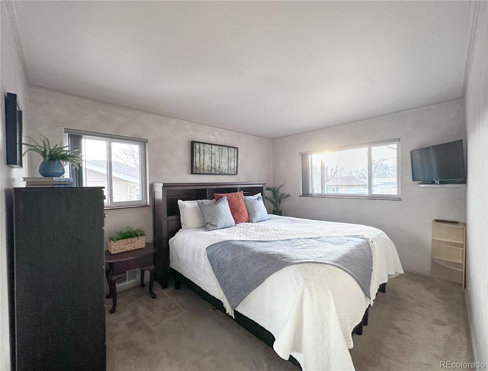 MLS Image #21 for 2906 s stuart street,denver, Colorado