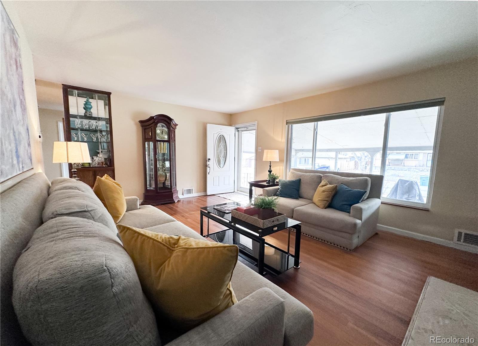 MLS Image #5 for 2906 s stuart street,denver, Colorado