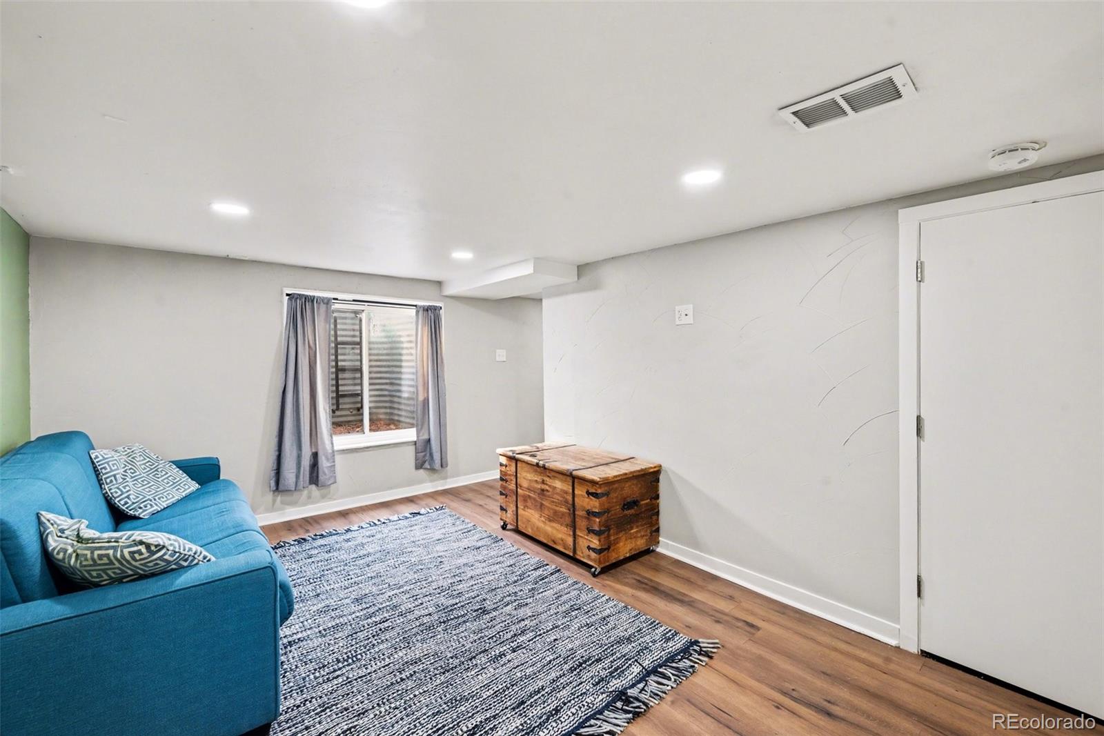 MLS Image #10 for 2957 s fox street,englewood, Colorado