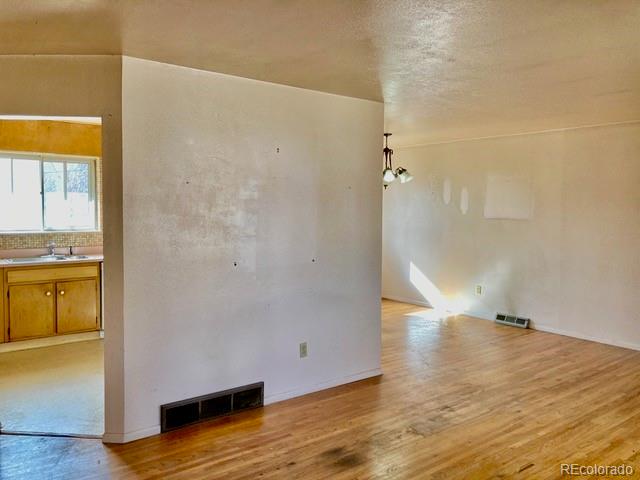 MLS Image #5 for 2106  collier avenue,colorado springs, Colorado