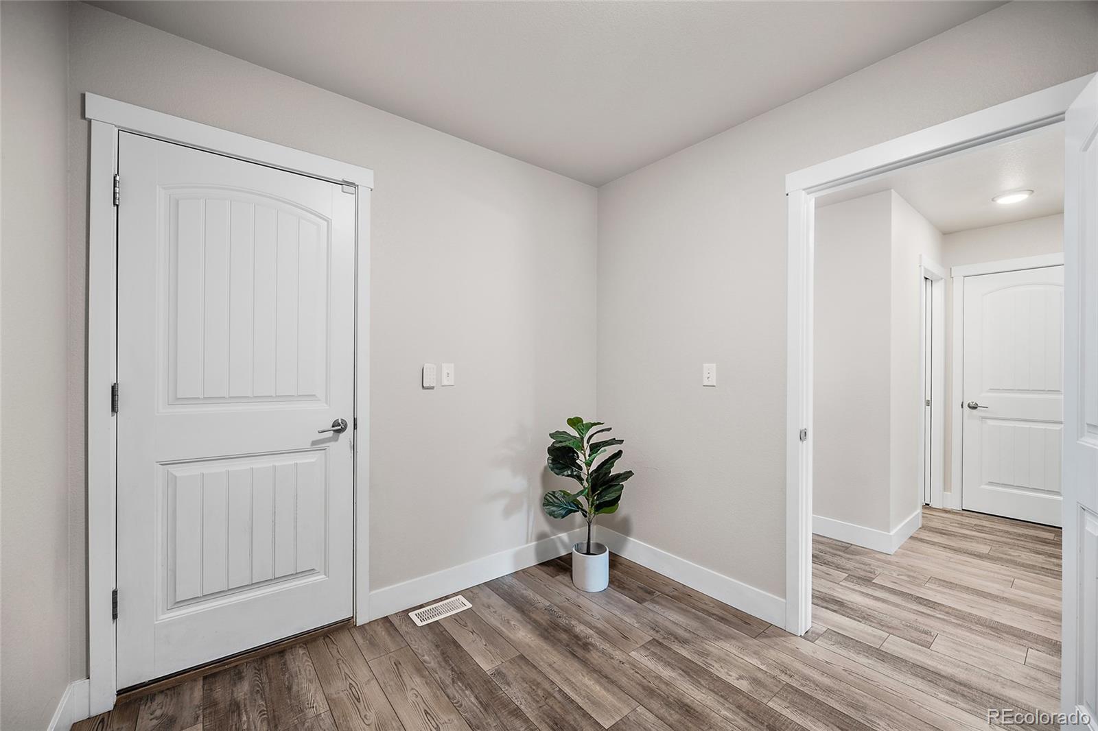 MLS Image #4 for 8047  gilpin peak drive,colorado springs, Colorado