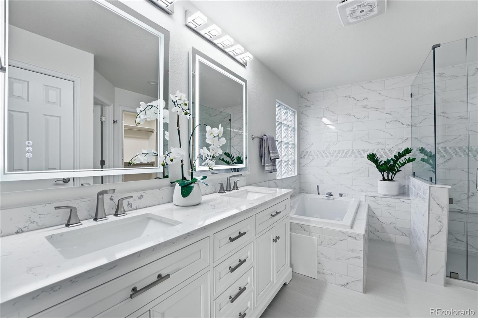 MLS Image #17 for 1011 s valentia street,denver, Colorado
