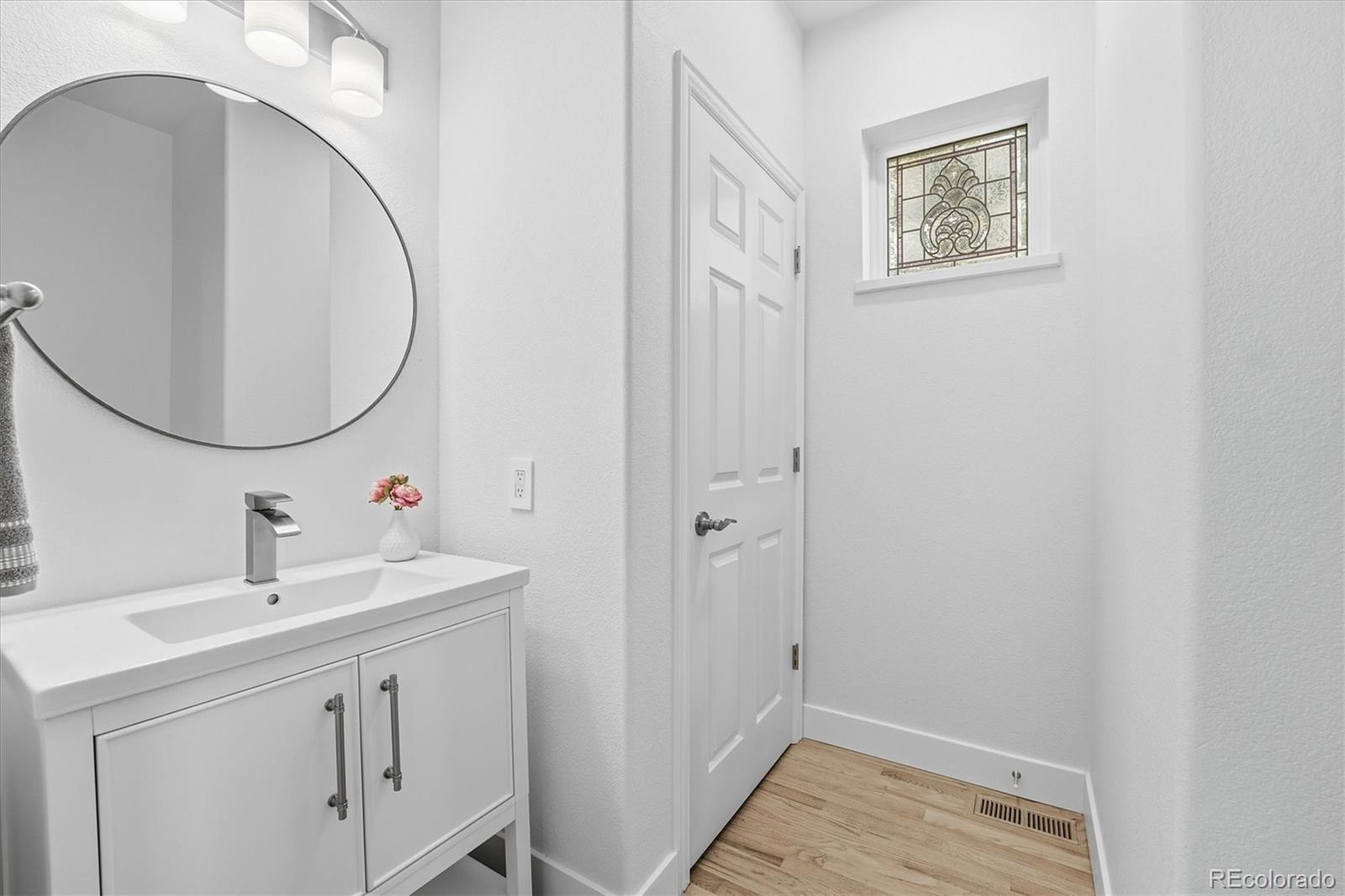 MLS Image #22 for 1011 s valentia street,denver, Colorado