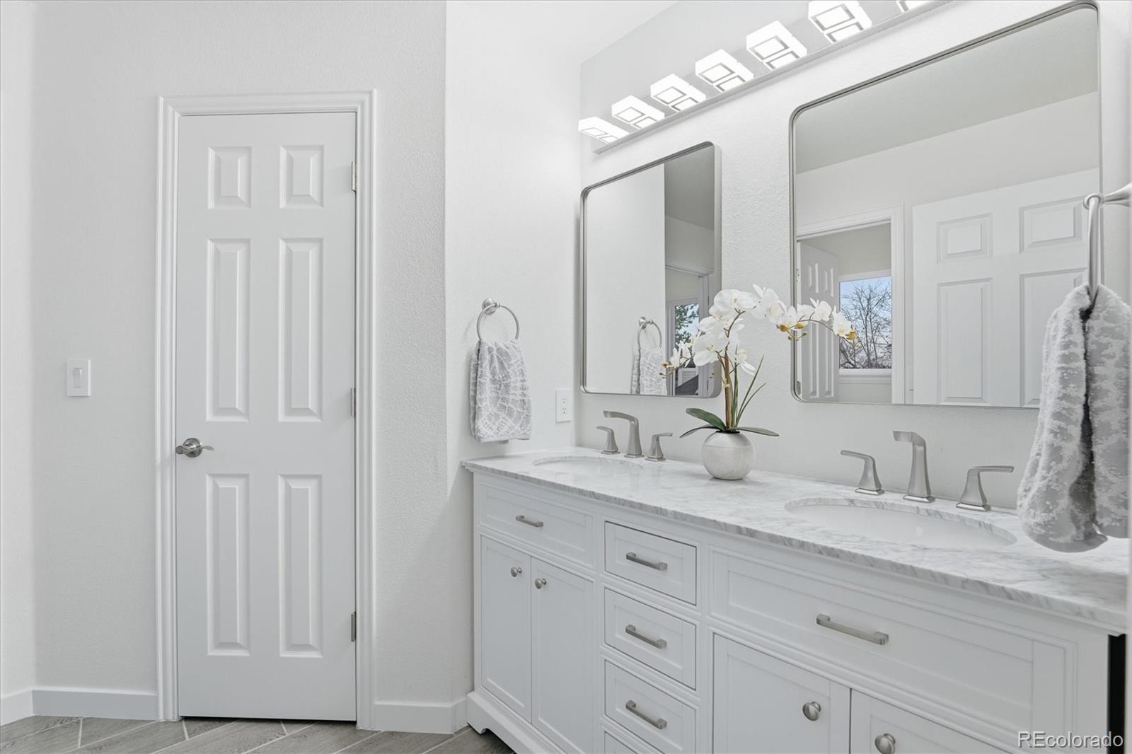MLS Image #27 for 1011 s valentia street,denver, Colorado