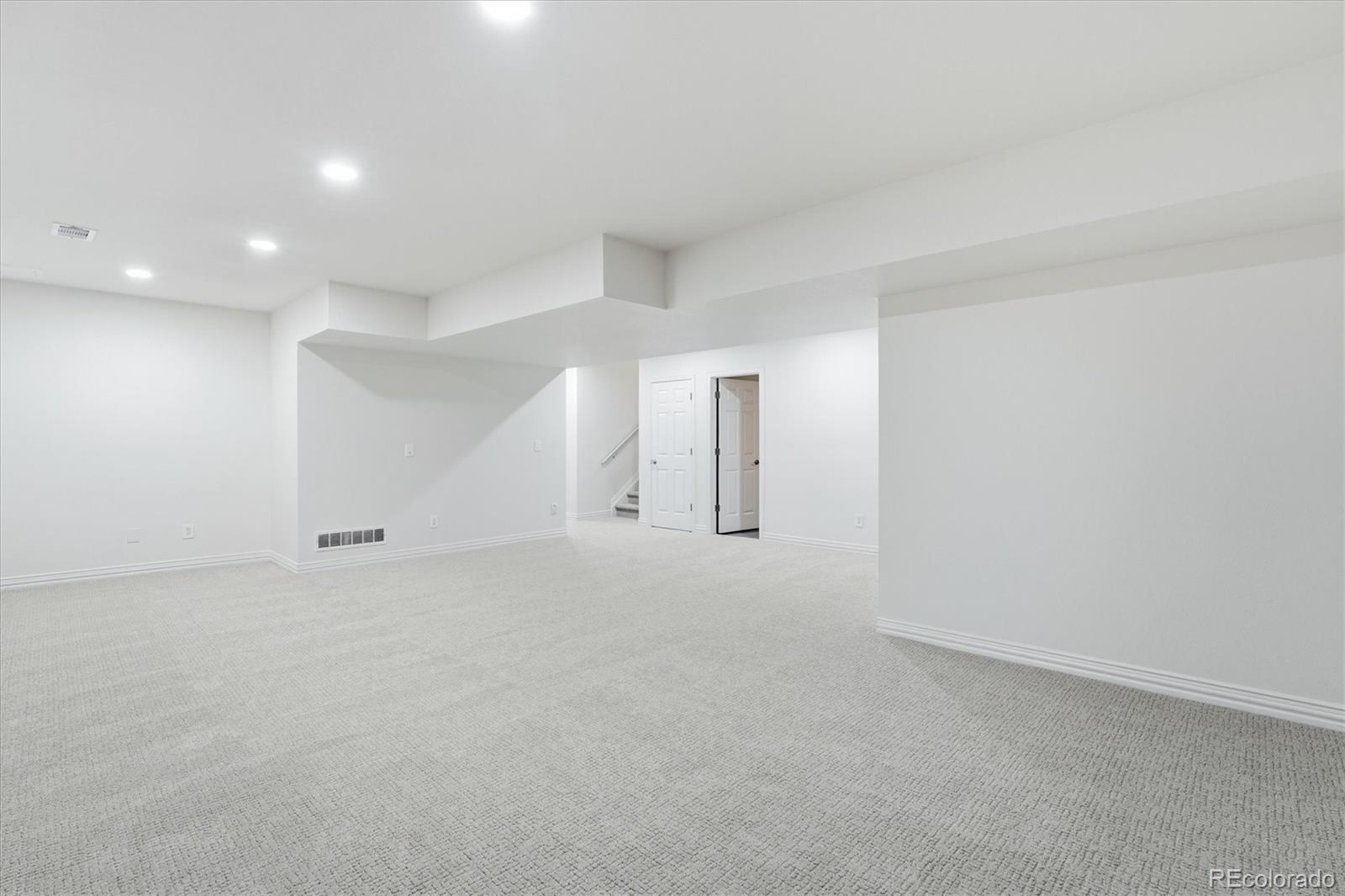 MLS Image #31 for 1011 s valentia street,denver, Colorado