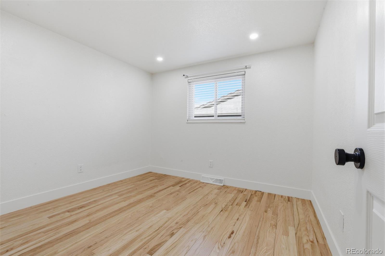 MLS Image #13 for 666  kittredge street,aurora, Colorado