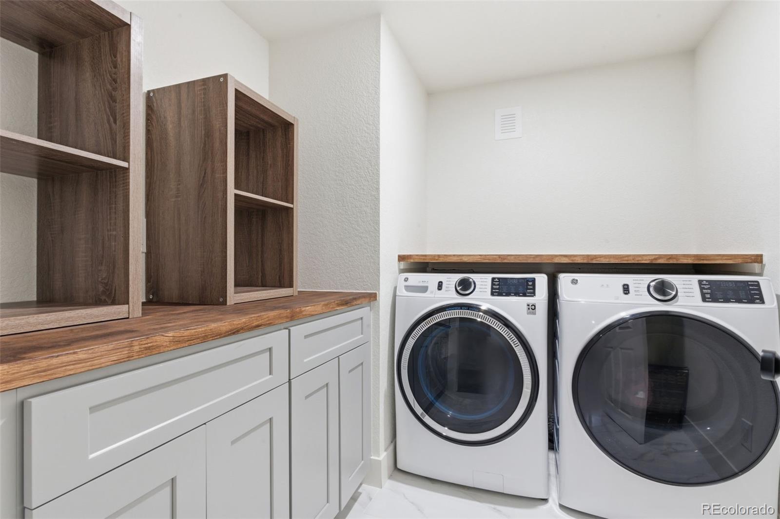 MLS Image #23 for 666  kittredge street,aurora, Colorado