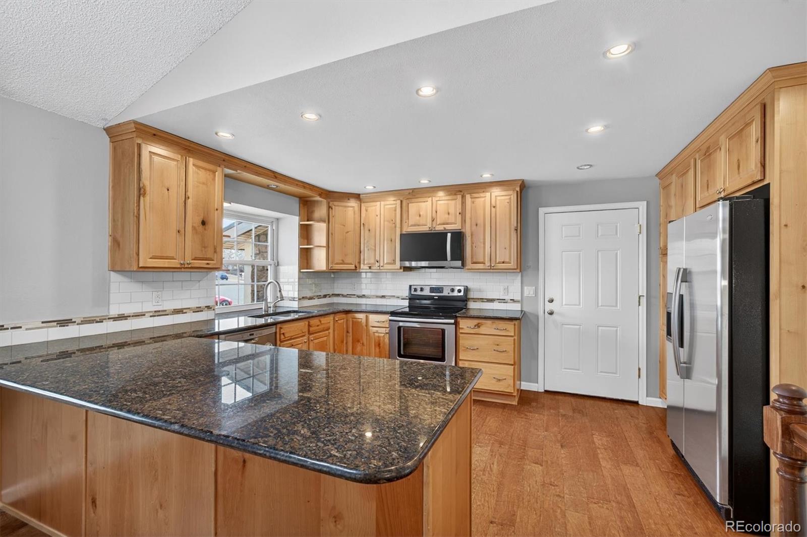 MLS Image #16 for 2761 s salida way,aurora, Colorado